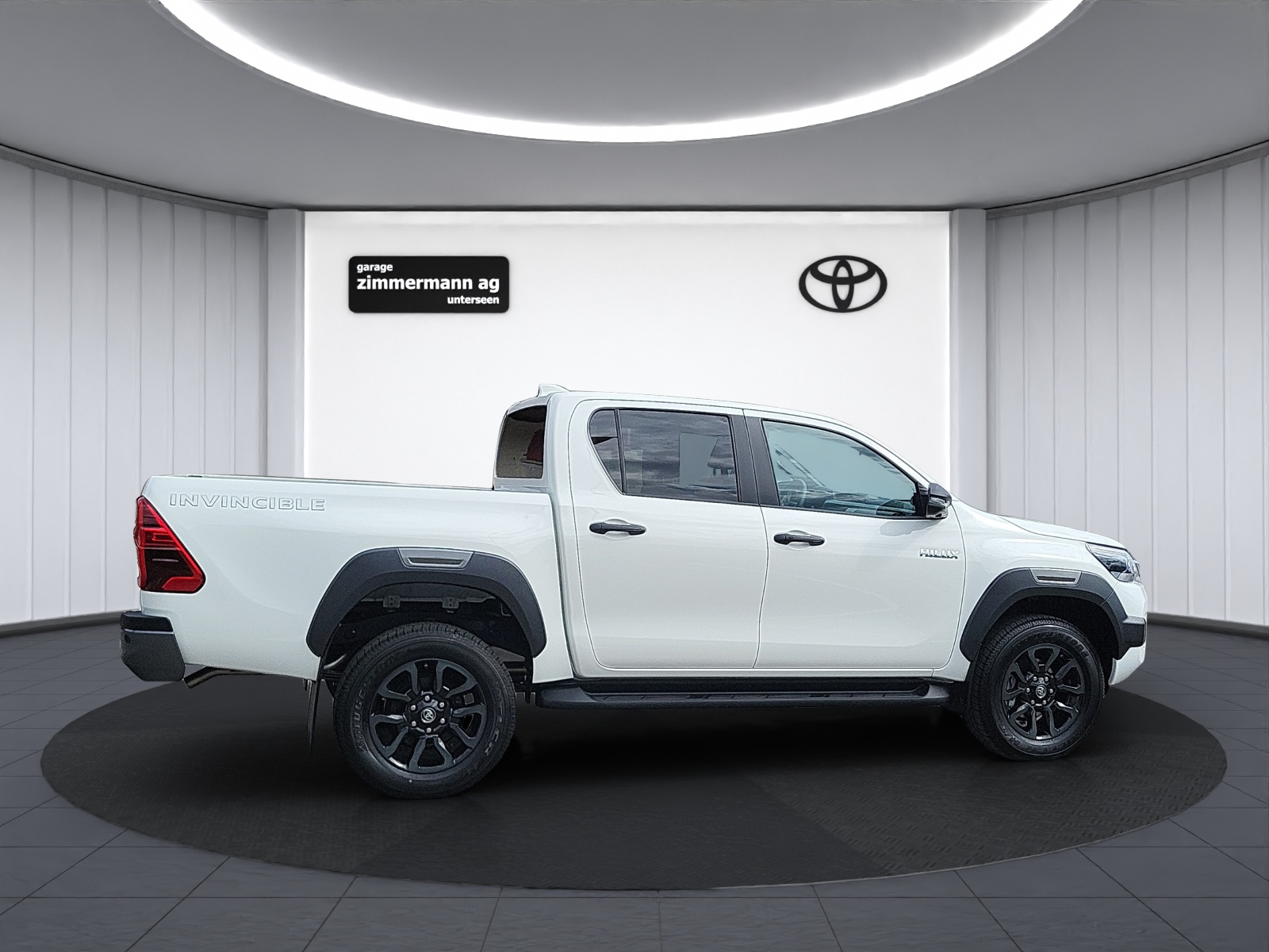 TOYOTA Hilux Double Cab.-Pick-up 2.8 Invincible AWD-image-5
