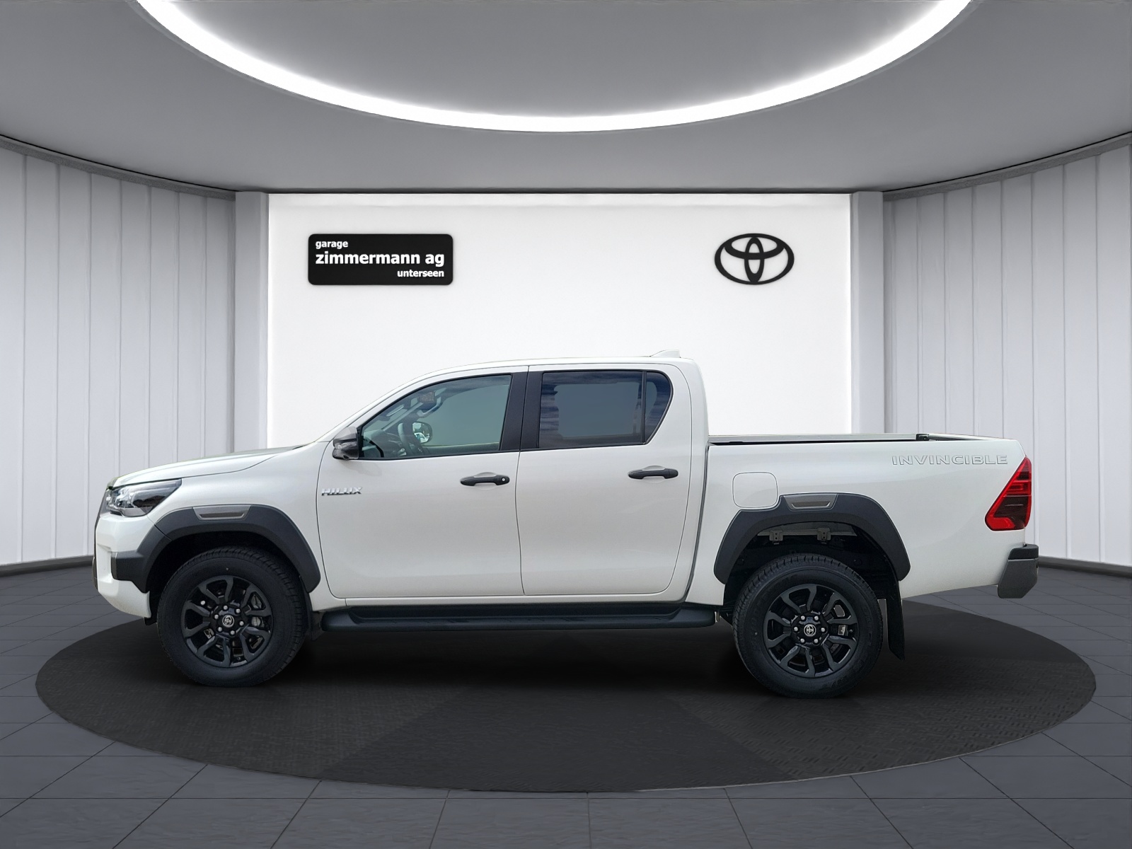 TOYOTA Hilux Double Cab.-Pick-up 2.8 Invincible AWD-image-10