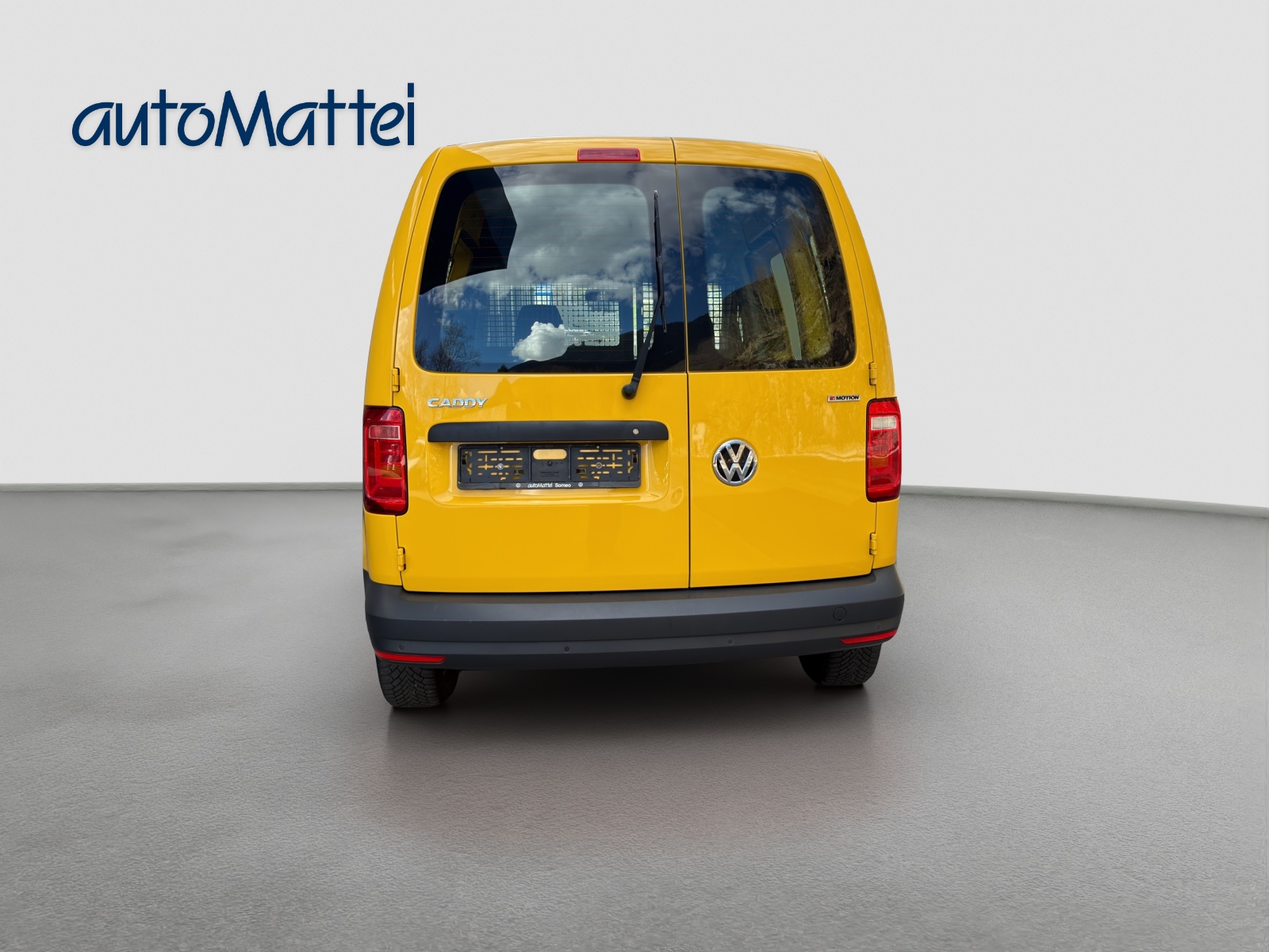 VW Caddy 1.0 TSI BlueMotion Technology-showroom-element-3
