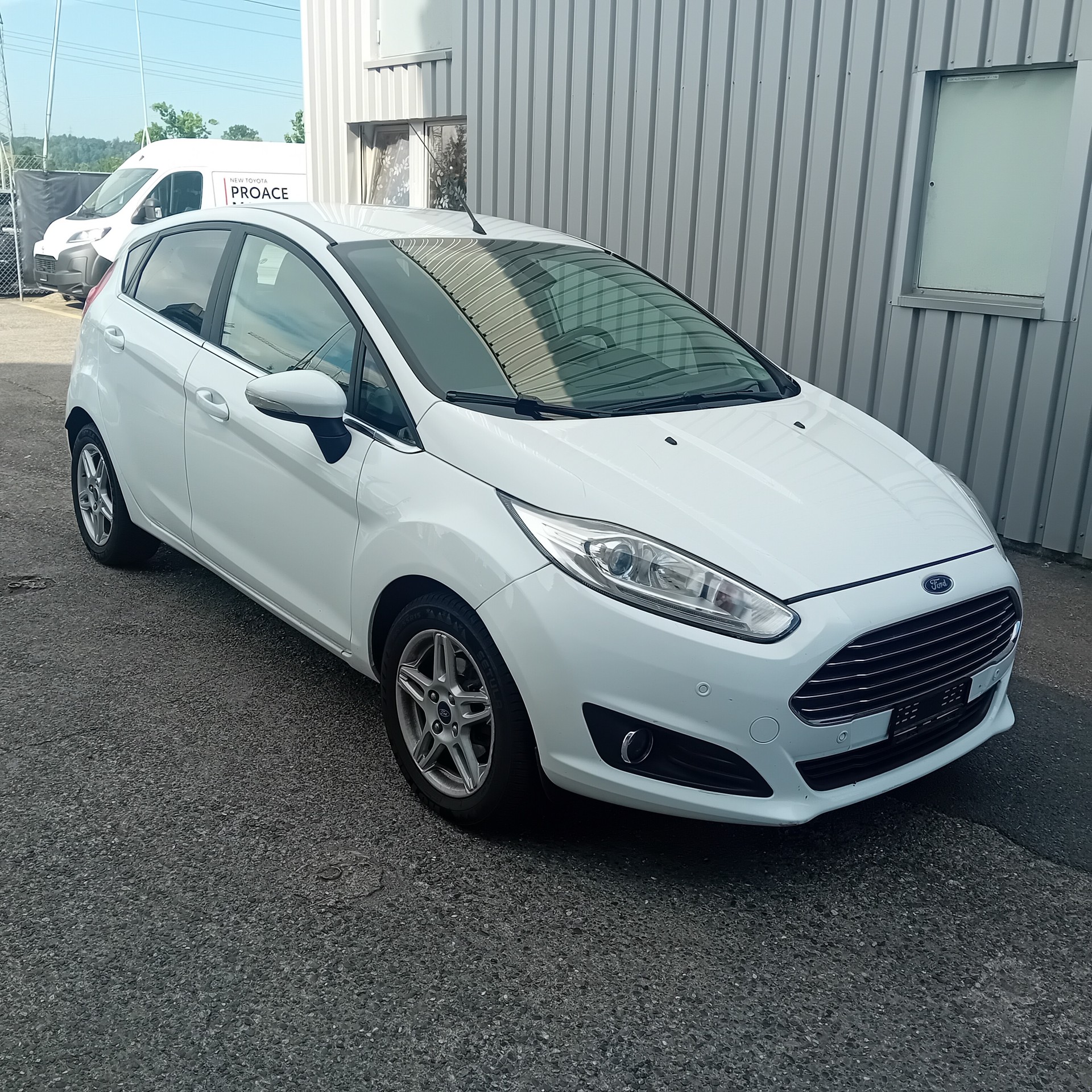 FORD Fiesta 1.0 SCTi Titanium X PowerShift-image-2