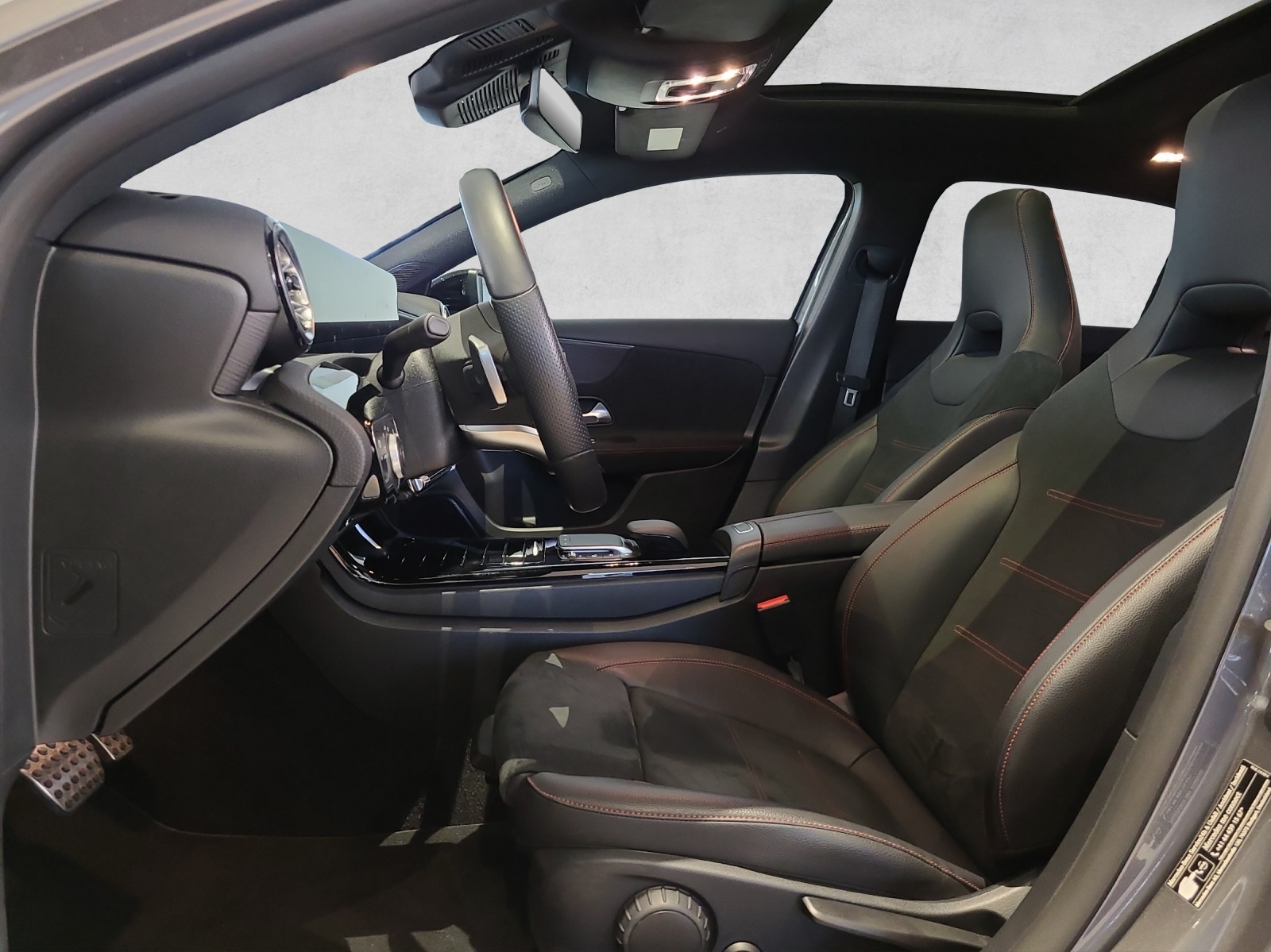 MERCEDES-BENZ A 250 4Matic AMG Line 4Matic 7G-DCT-image-7