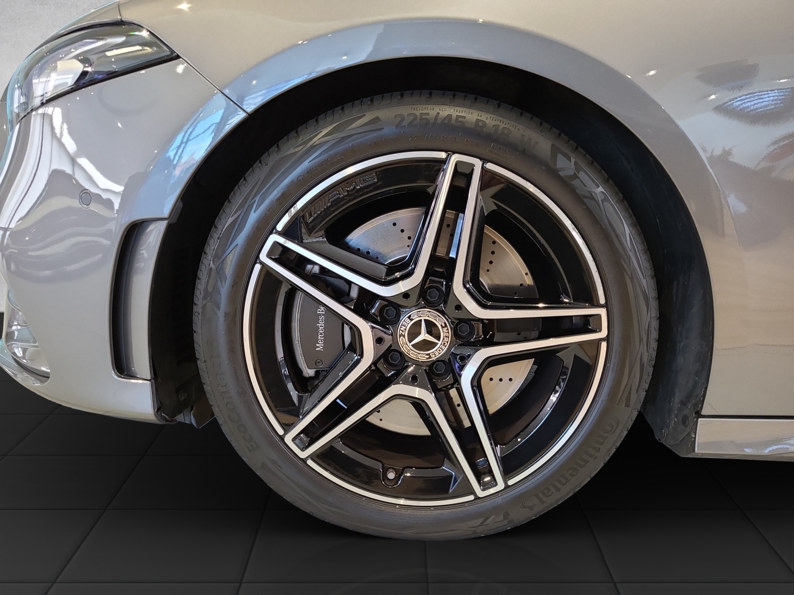 MERCEDES-BENZ A 250 4Matic AMG Line 4Matic 7G-DCT-image-9
