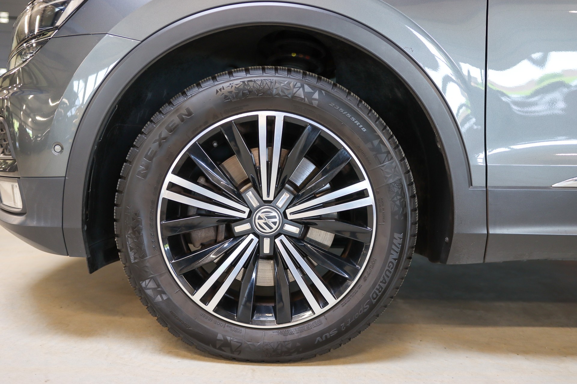 VW Tiguan 2.0 TDI SCR Highline 4Motion DSG-image-8