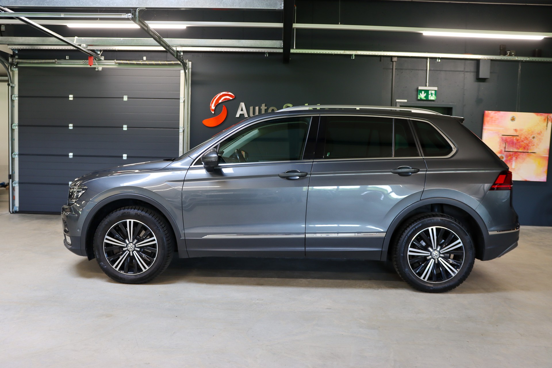 VW Tiguan 2.0 TDI SCR Highline 4Motion DSG-image-2