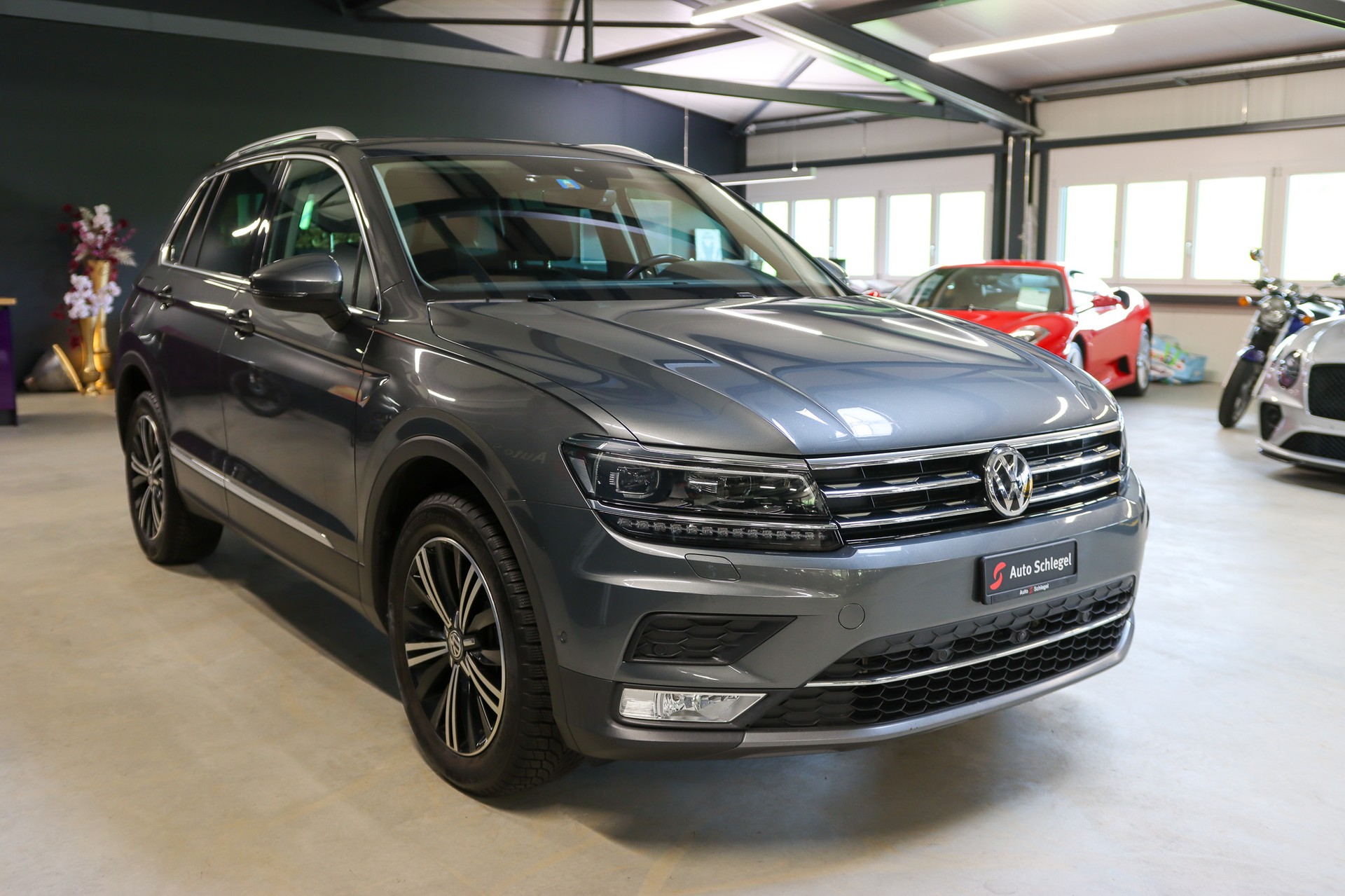 VW Tiguan 2.0 TDI SCR Highline 4Motion DSG-image-6