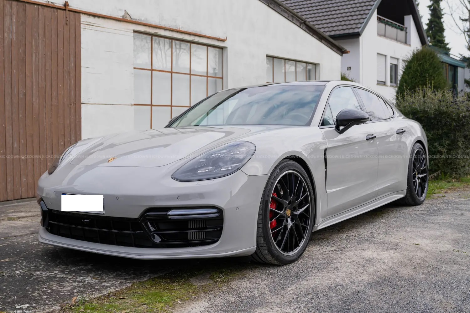 PORSCHE Panamera GTS PDK Carbon-showroom-element-3