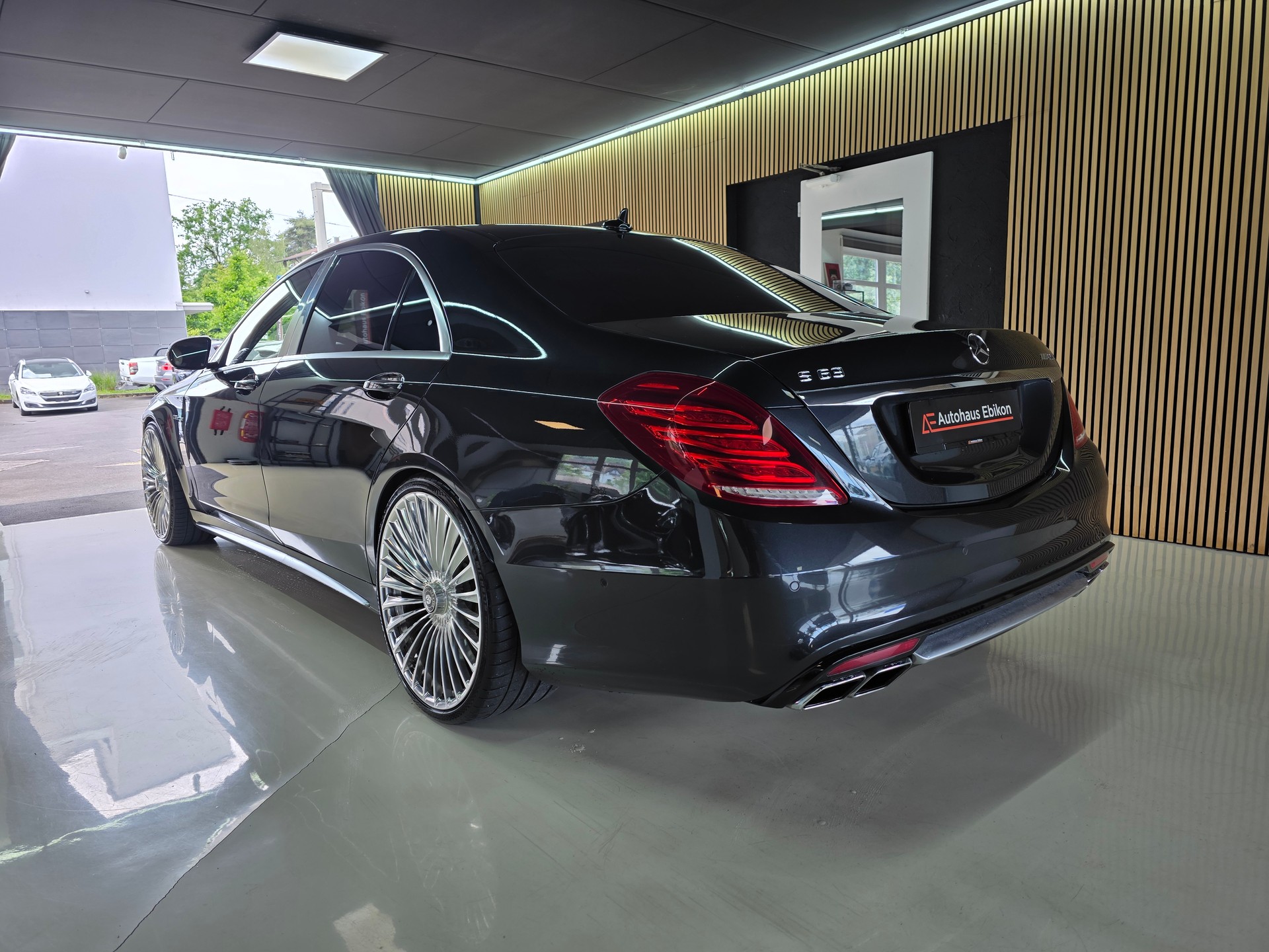 MERCEDES-BENZ S 63 AMG L 4Matic Speedshift MCT Designo-image-4