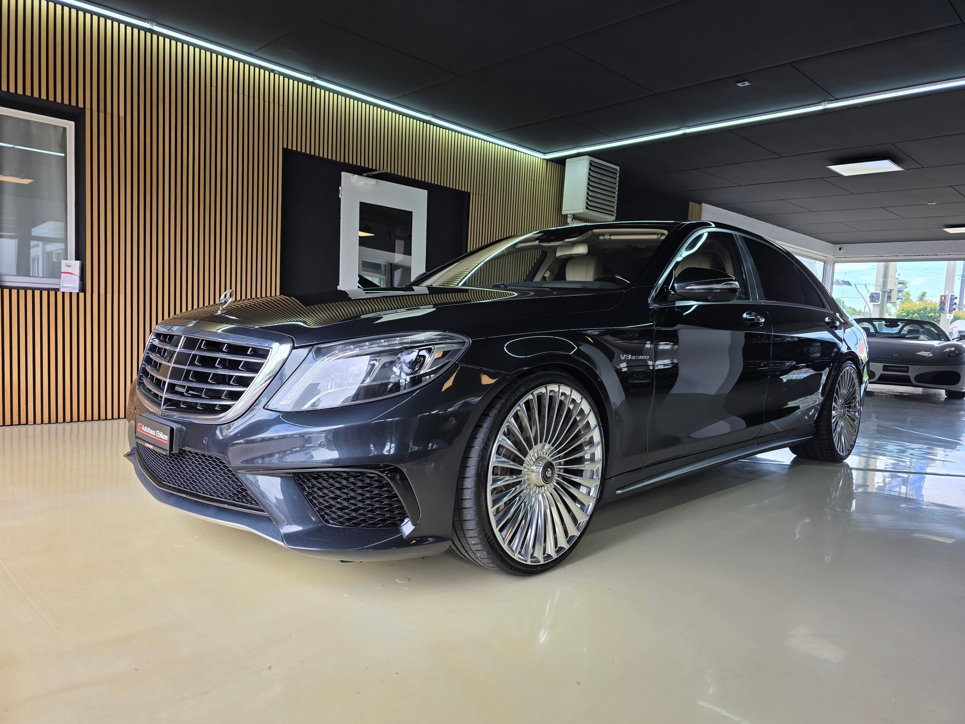 MERCEDES-BENZ S 63 AMG L 4Matic Speedshift MCT Designo-showroom-element-2