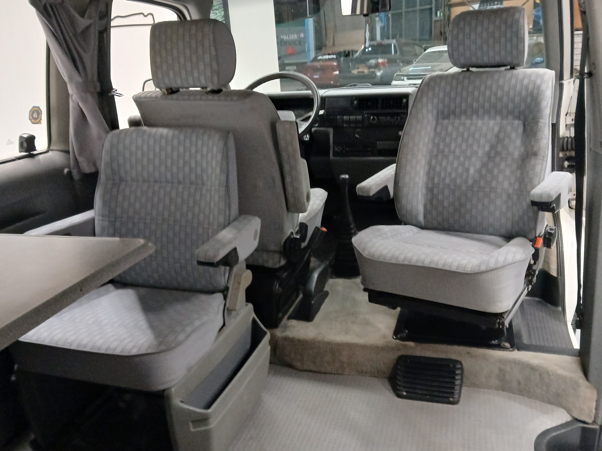 VW T4 Multivan 2.5-image-12
