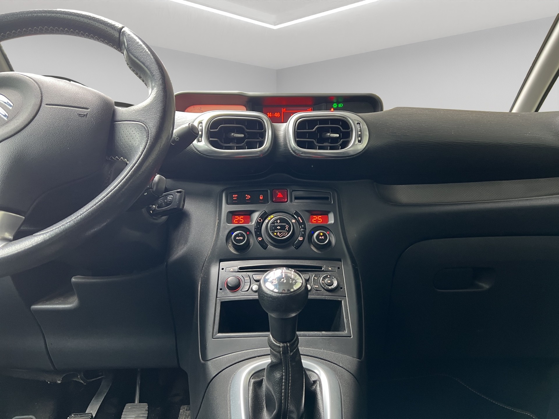 CITROEN C3 Picasso 1.6i 16V Séduction-image-8