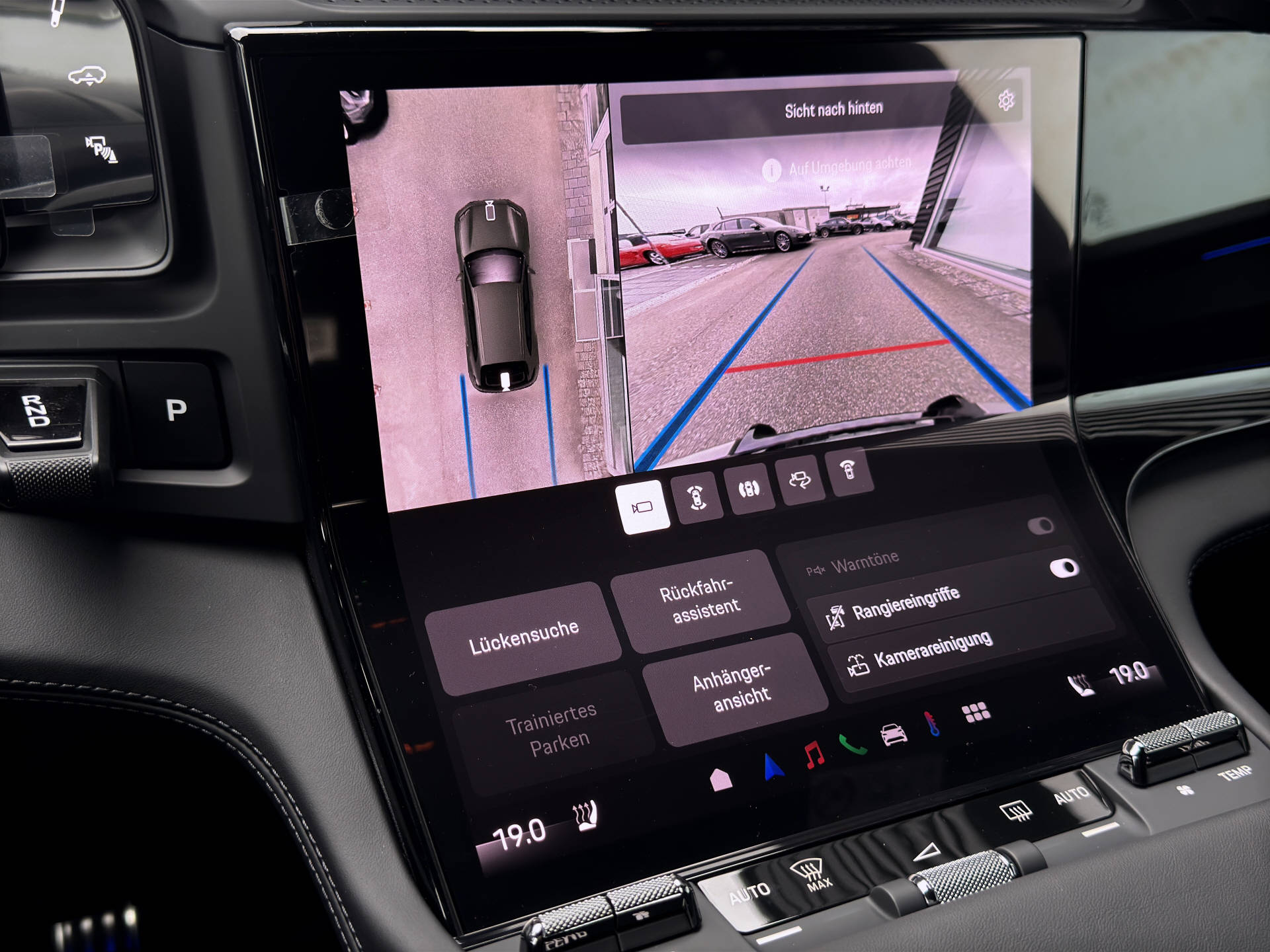 PORSCHE Cayenne S Electric-image-10