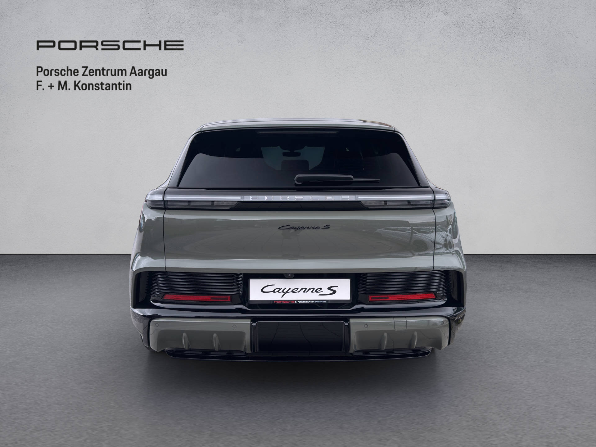 PORSCHE Cayenne S Electric-image-4