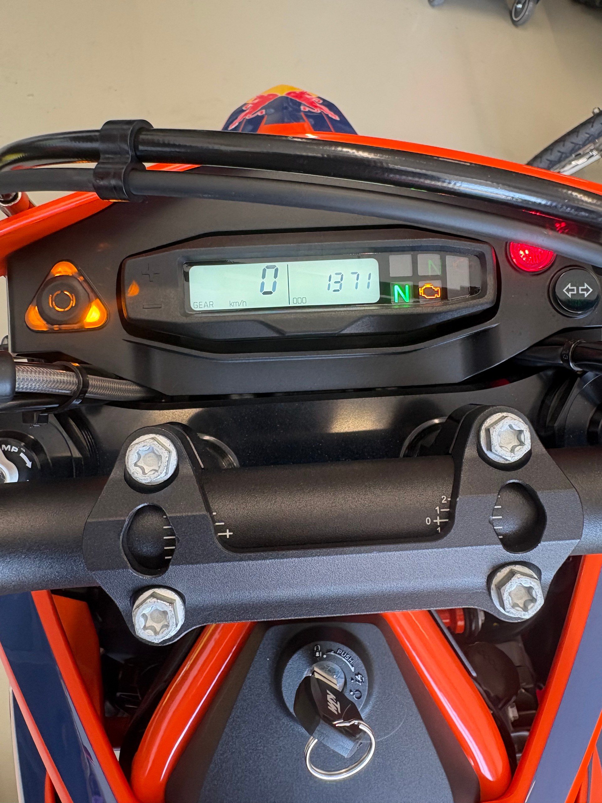 KTM 690 SMC R-image-6