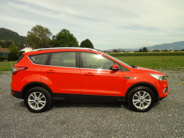 FORD Kuga 1.5 EcoB 182 Titanium-image-4