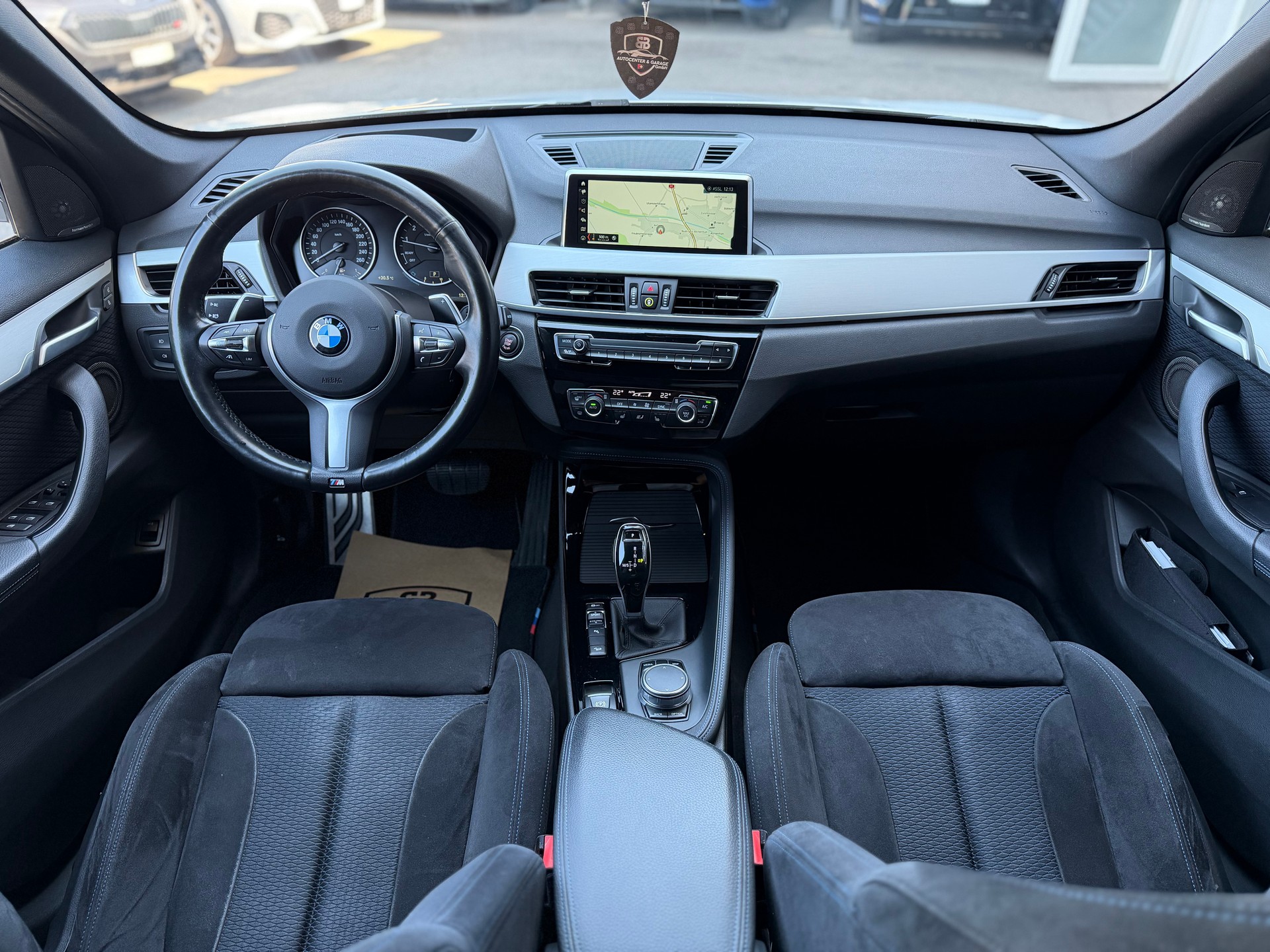 BMW X1 xDrive 25i M Sport Steptronic-image-12