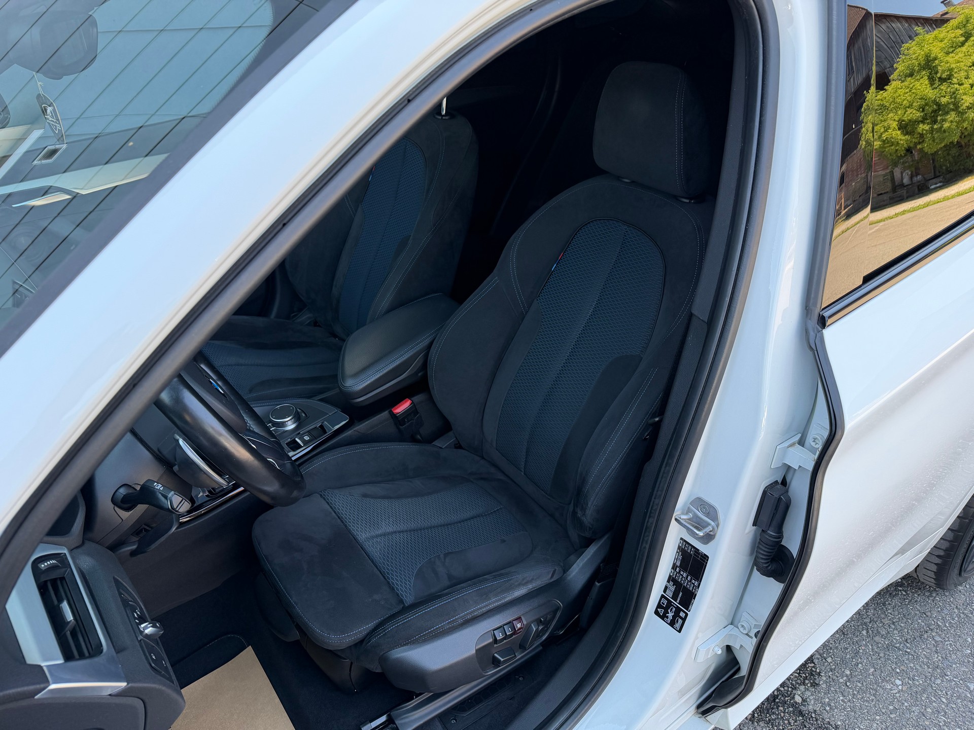 BMW X1 xDrive 25i M Sport Steptronic-image-10
