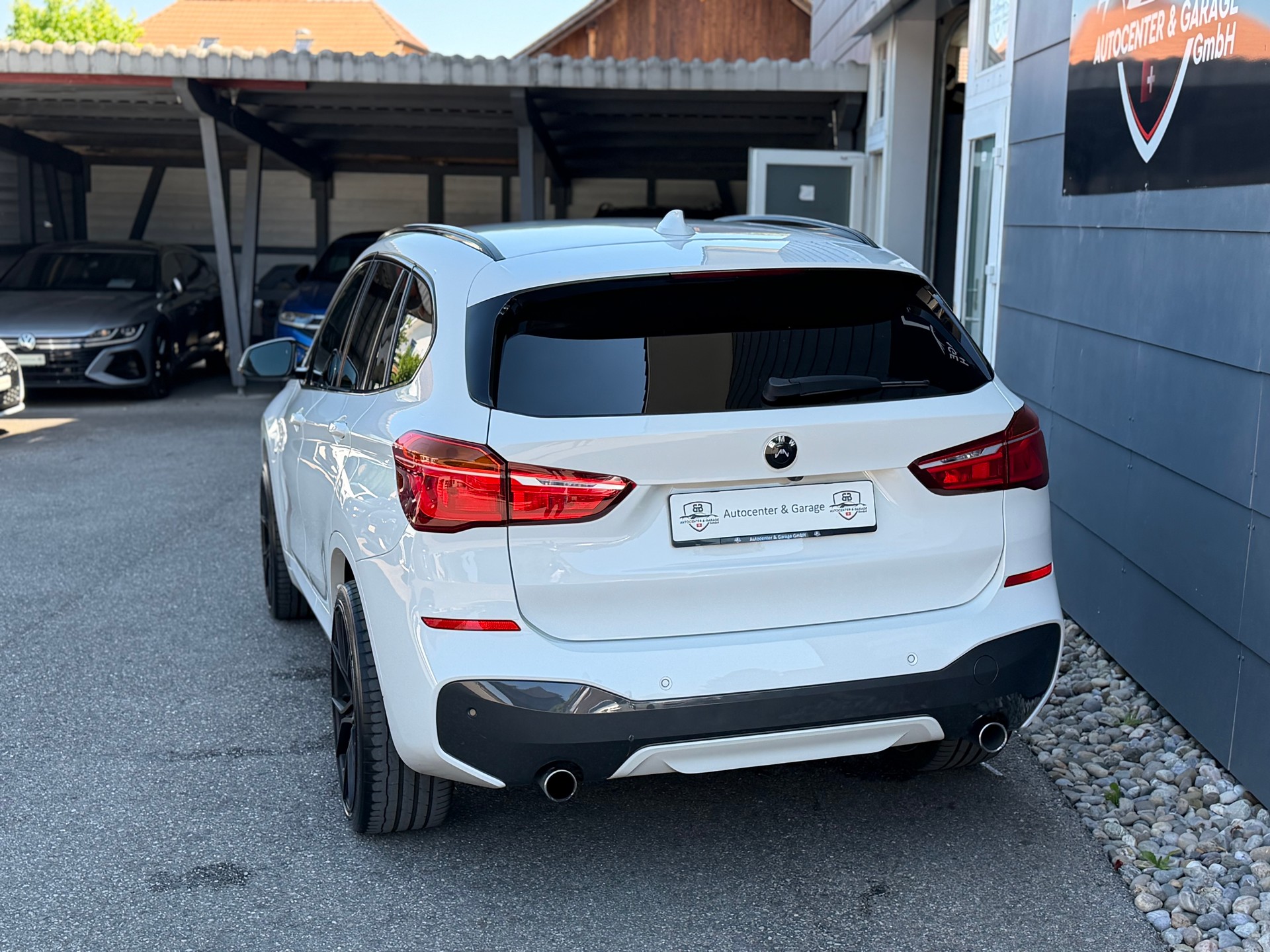 BMW X1 xDrive 25i M Sport Steptronic-image-5