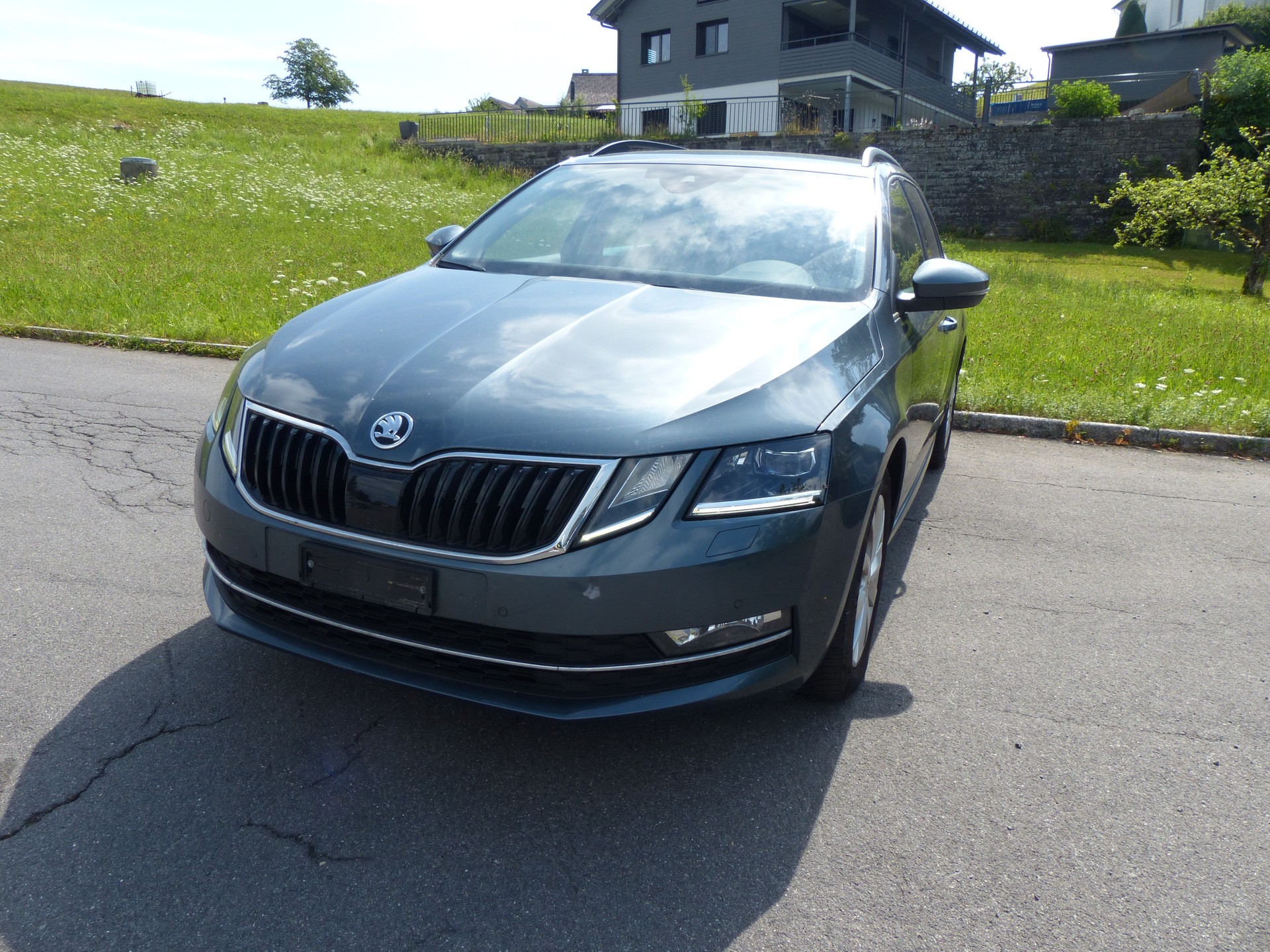 SKODA Octavia Combi 2.0 TDI Style DSG-showroom-element-3