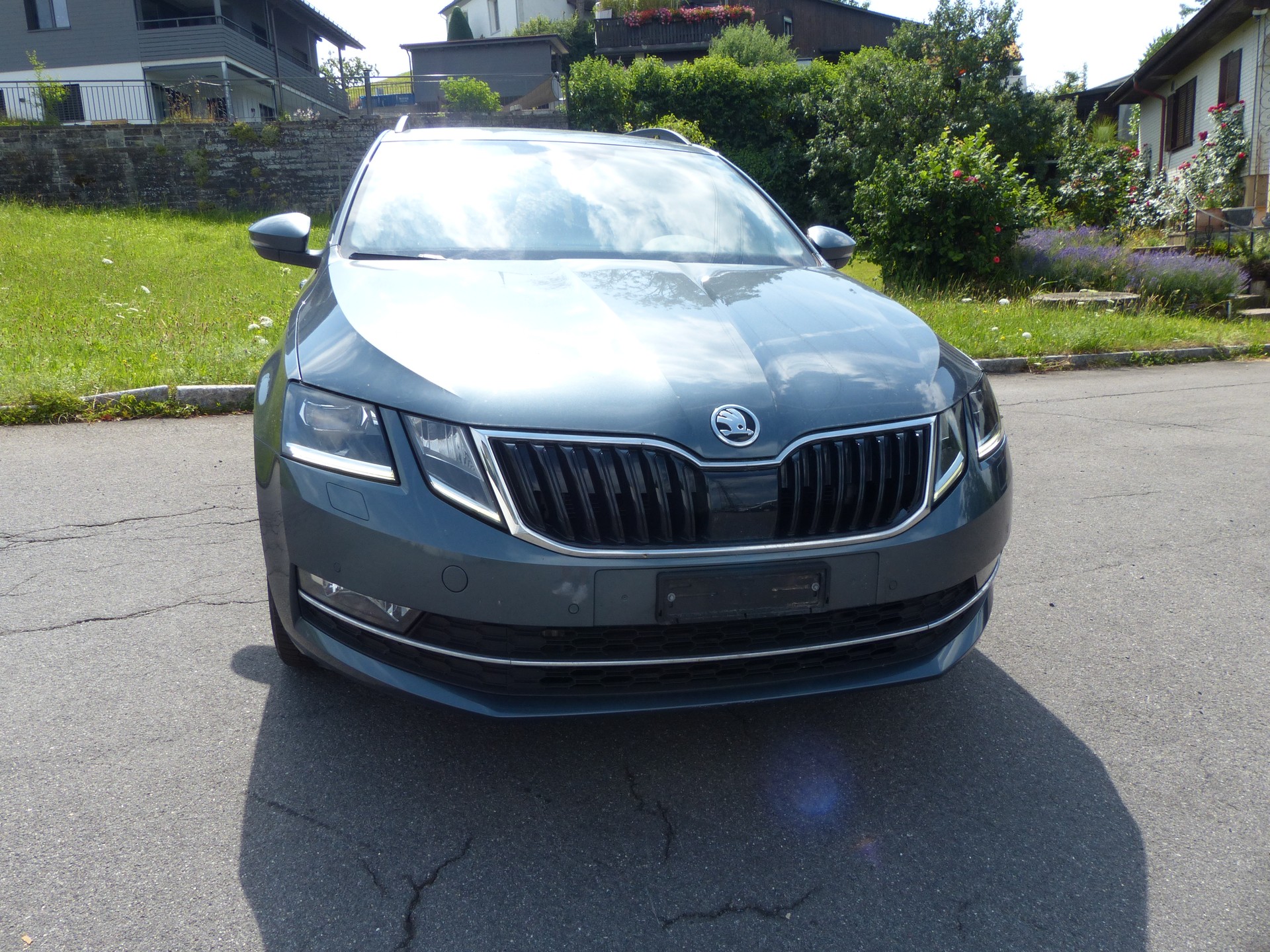 SKODA Octavia Combi 2.0 TDI Style DSG-image-4