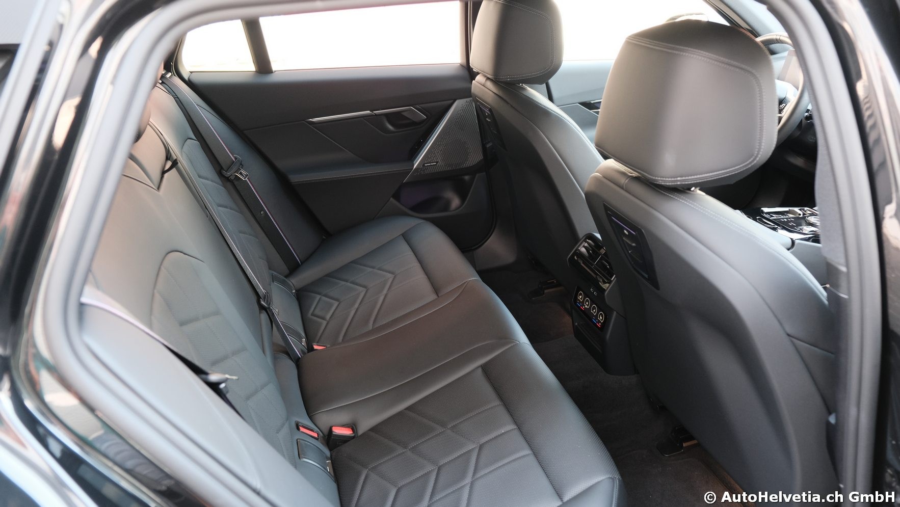 BMW 540d xDrive 48V Touring M Sport Pro Steptronic-image-17