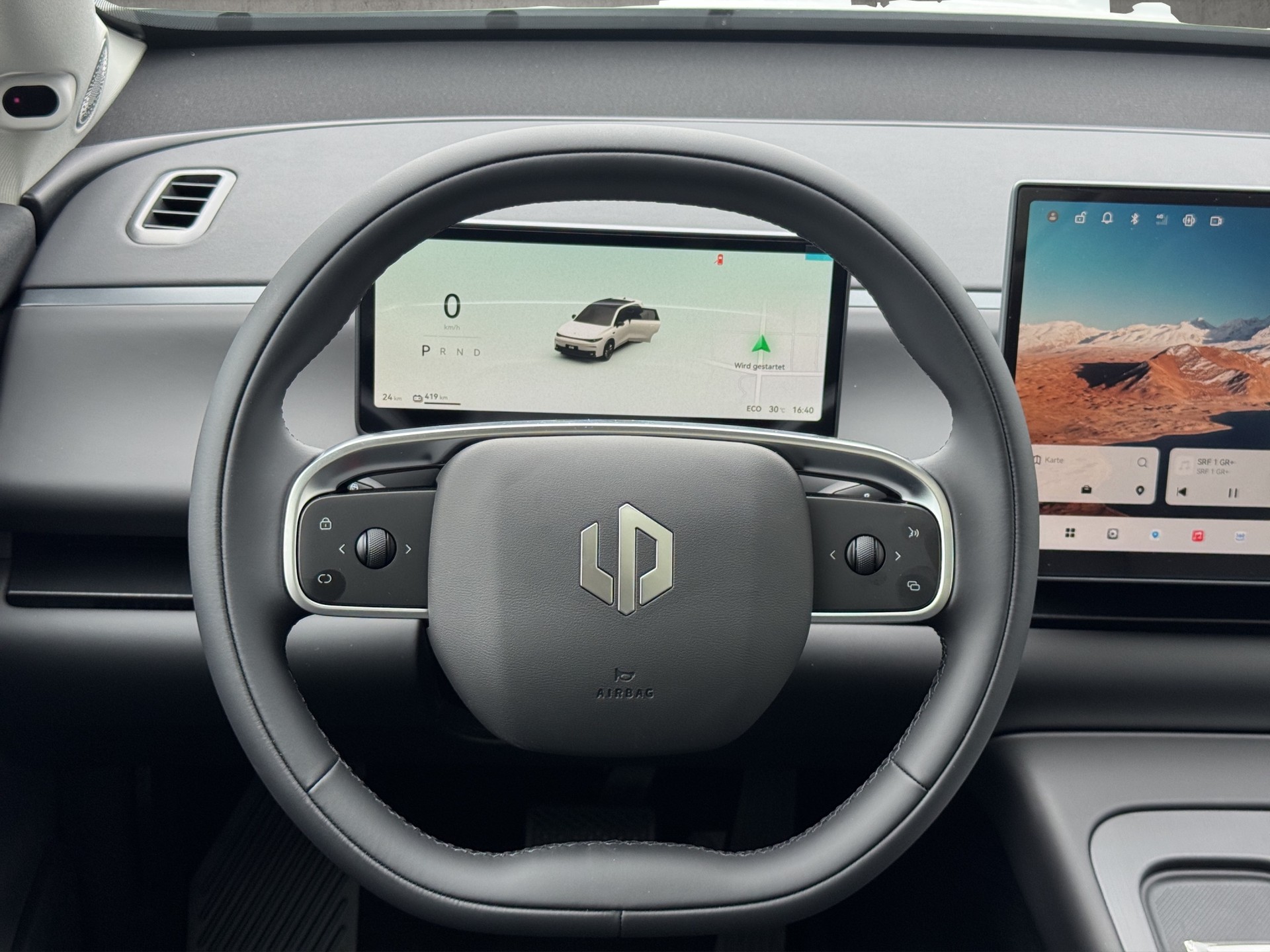 LEAPMOTOR C10 EV AWD-image-13