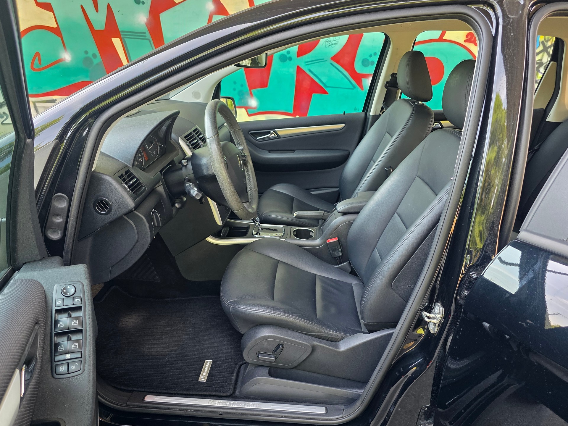 MERCEDES-BENZ A 180 Avantgarde Selection Autotronic / Neu ab Mfk-image-9