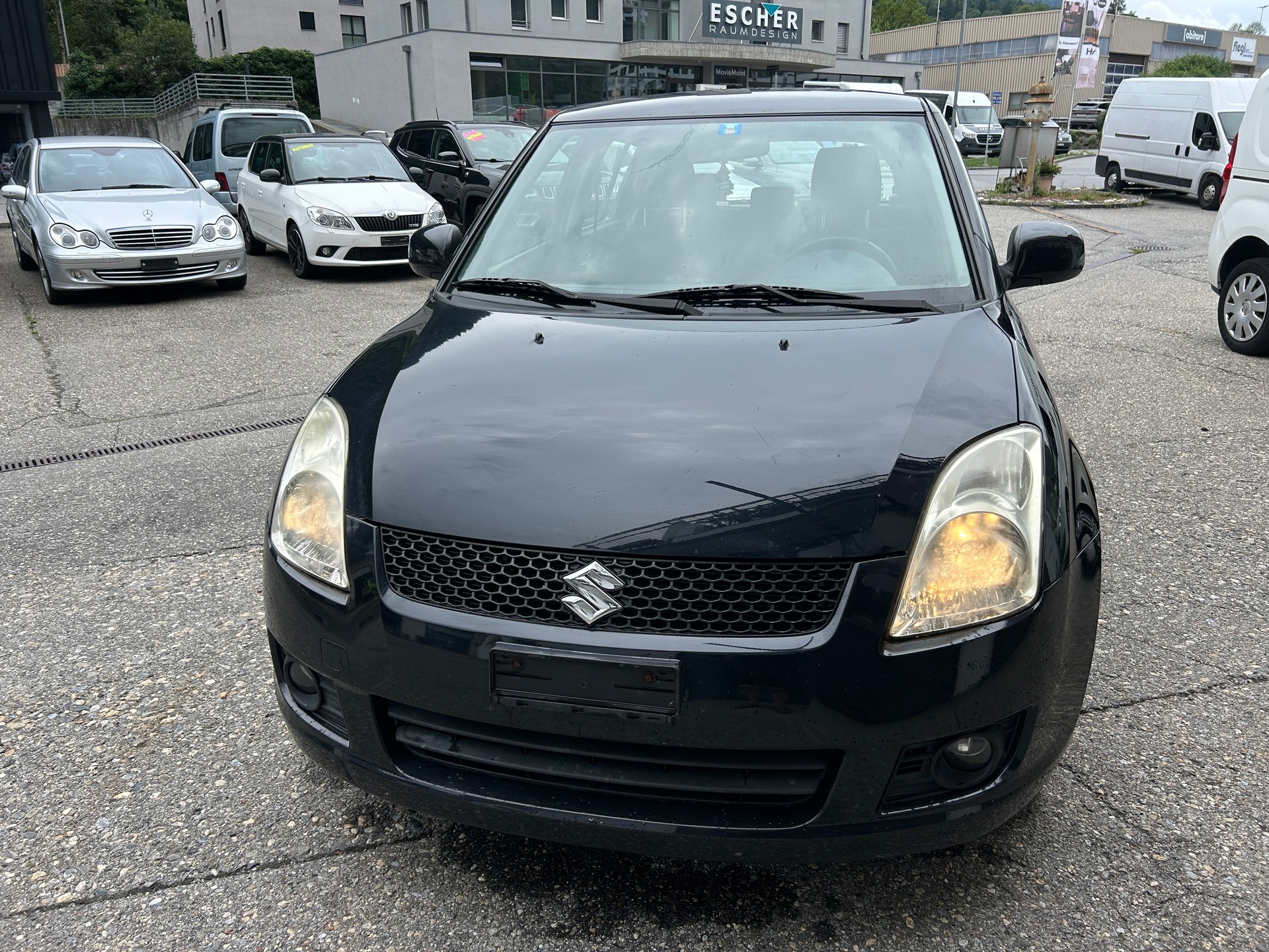 SUZUKI Swift 1.3i 16V GL Top 4x4
