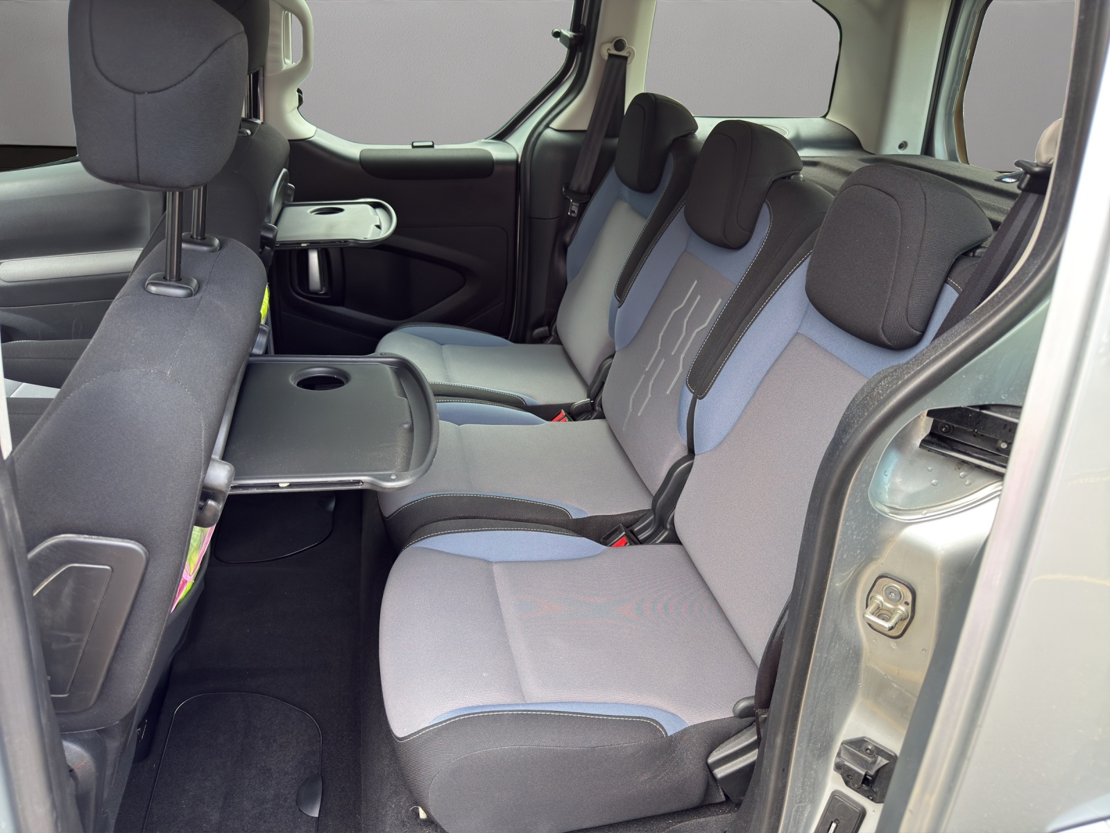 PEUGEOT Partner 1.6 BlueHDi Allure ETG6-image-12