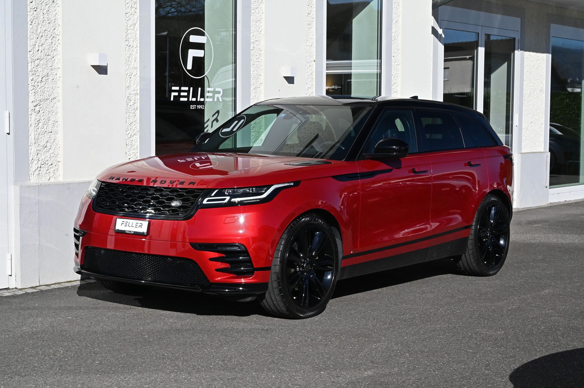 LAND ROVER Range Rover Velar R-Dynamic D 300 SE Automatic