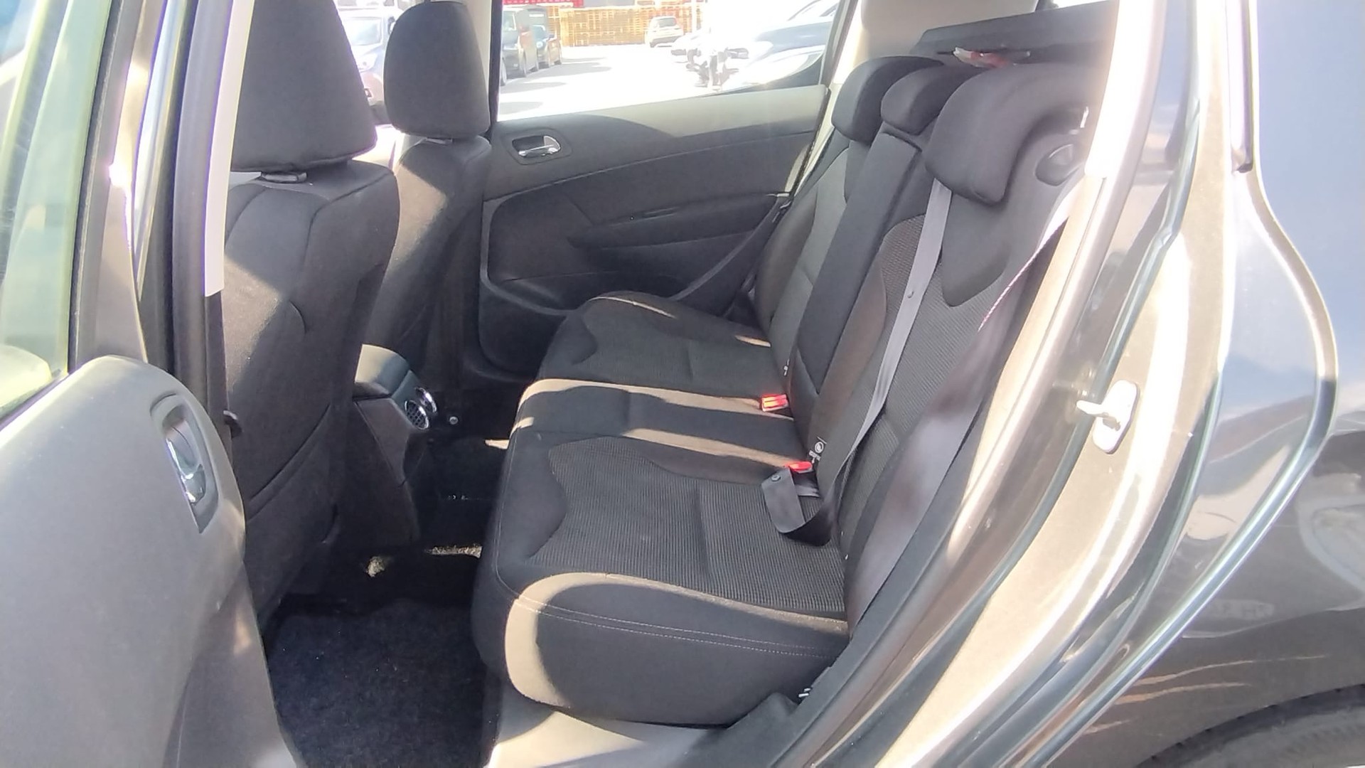 PEUGEOT 308 1.6 16V Turbo Allure Automatic-image-15
