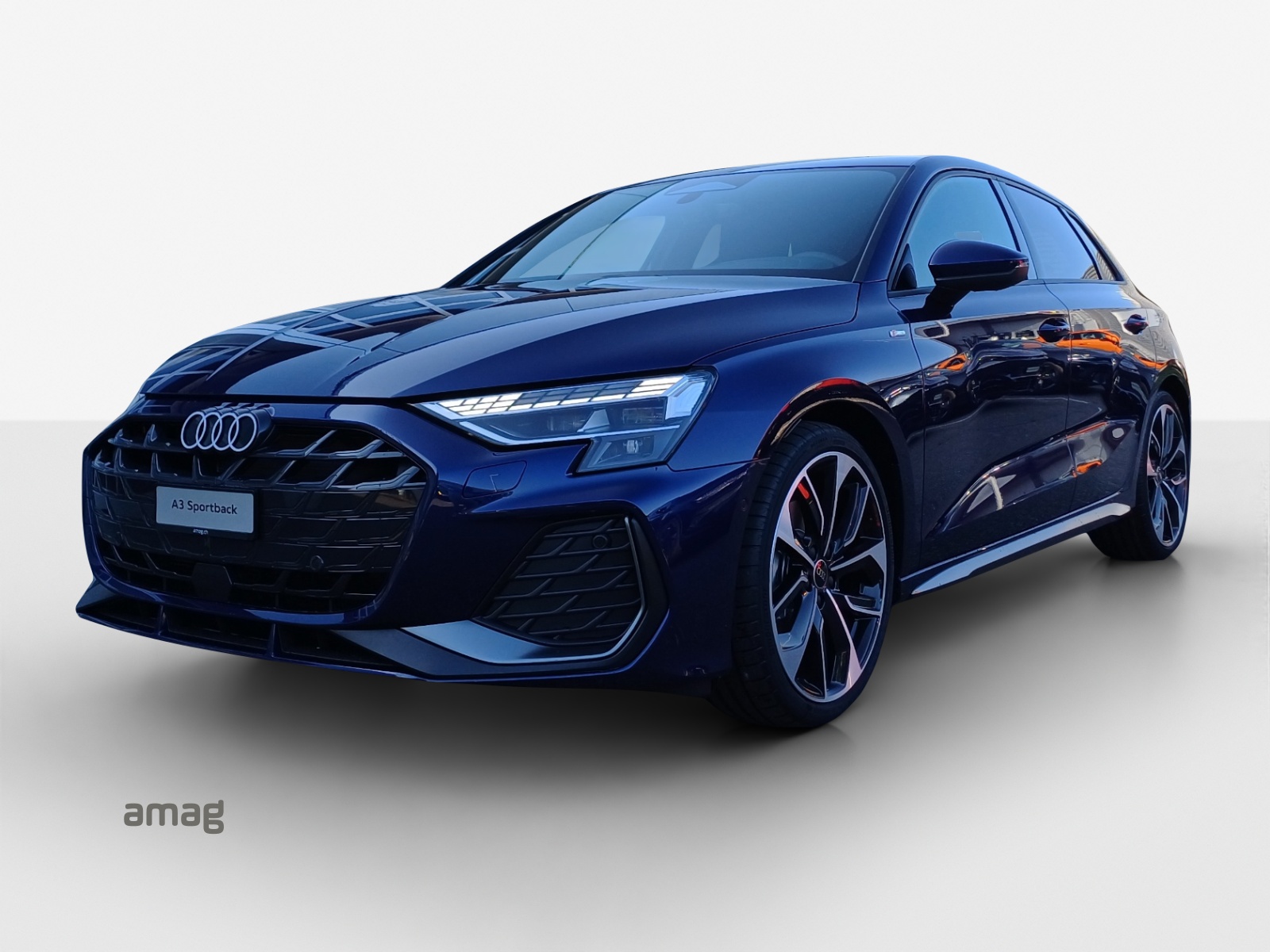 AUDI A3 Sportback TFSI 110 kW S line Attraction S tronic