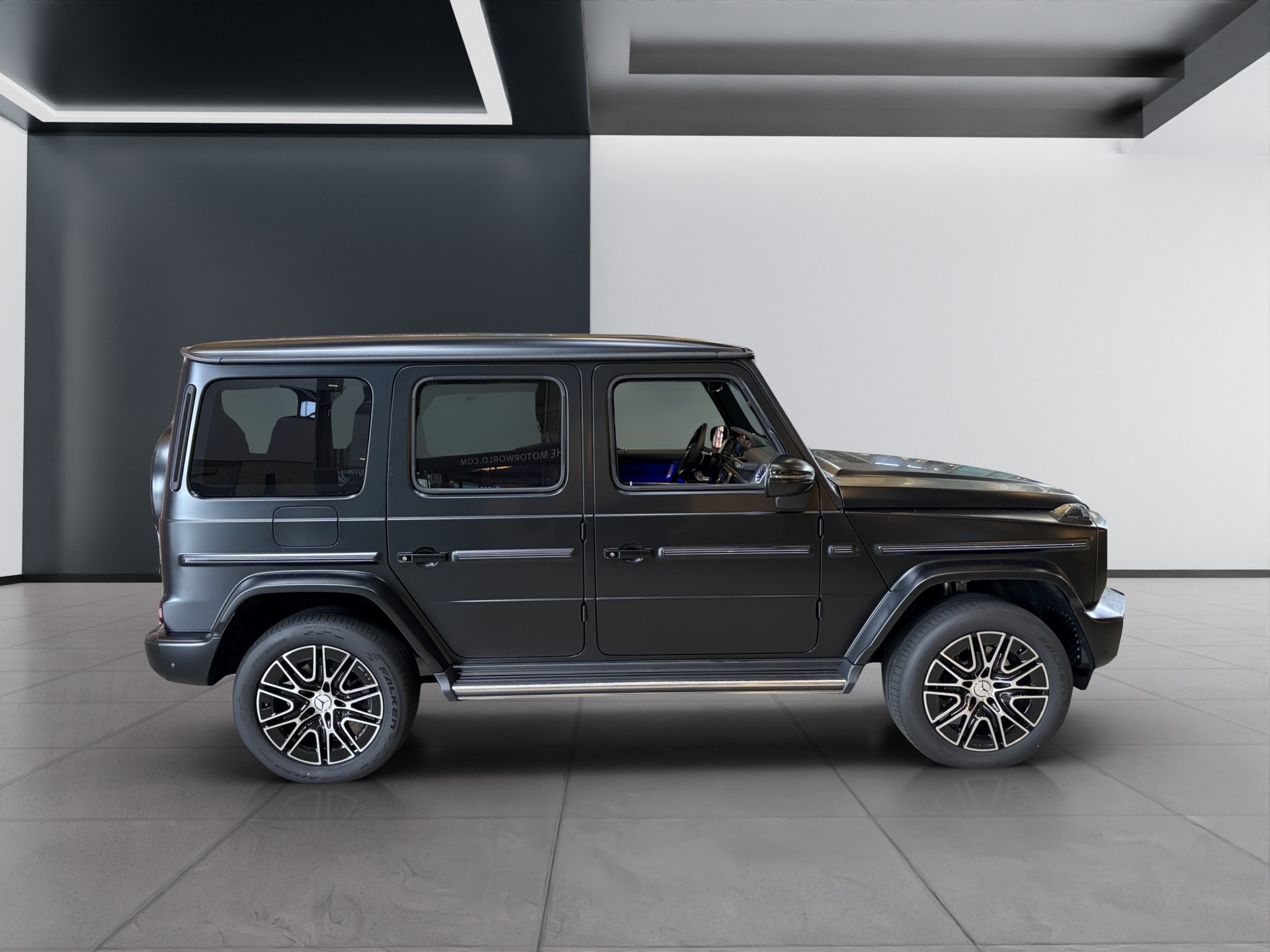 MERCEDES-BENZ G 450d 9G-Tronic-image-6