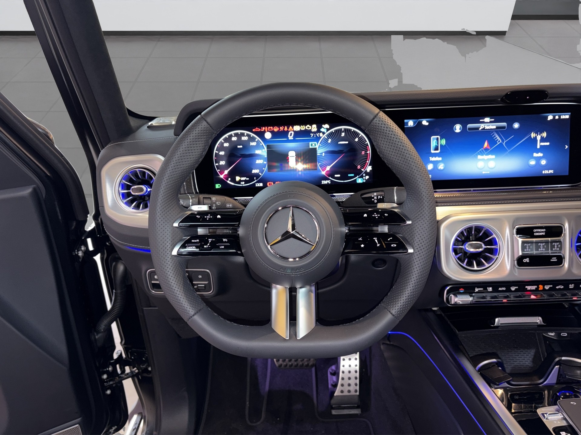 MERCEDES-BENZ G 450d 9G-Tronic-image-19