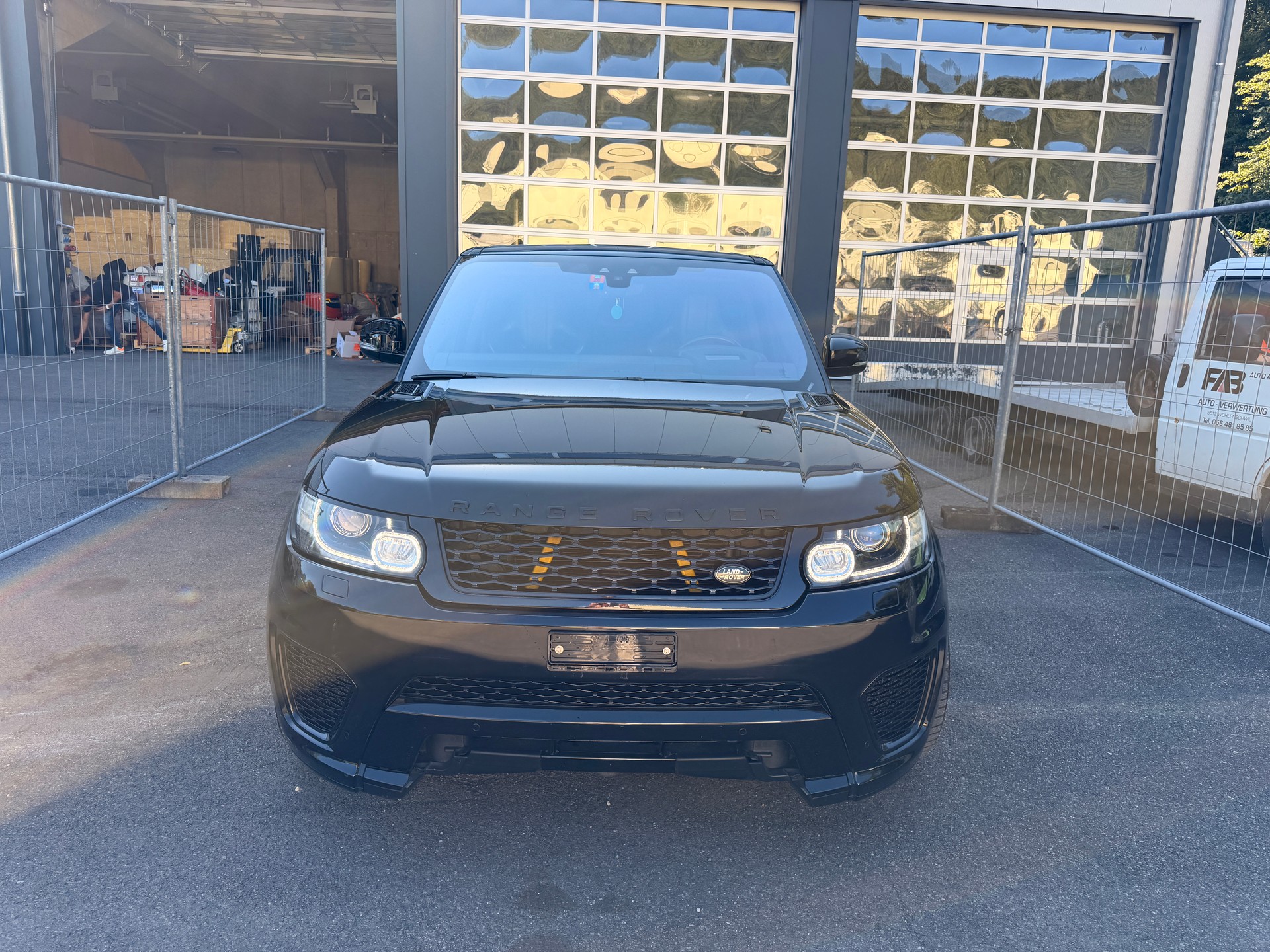 LAND ROVER Range Rover Sport 5.0 V8 SVR