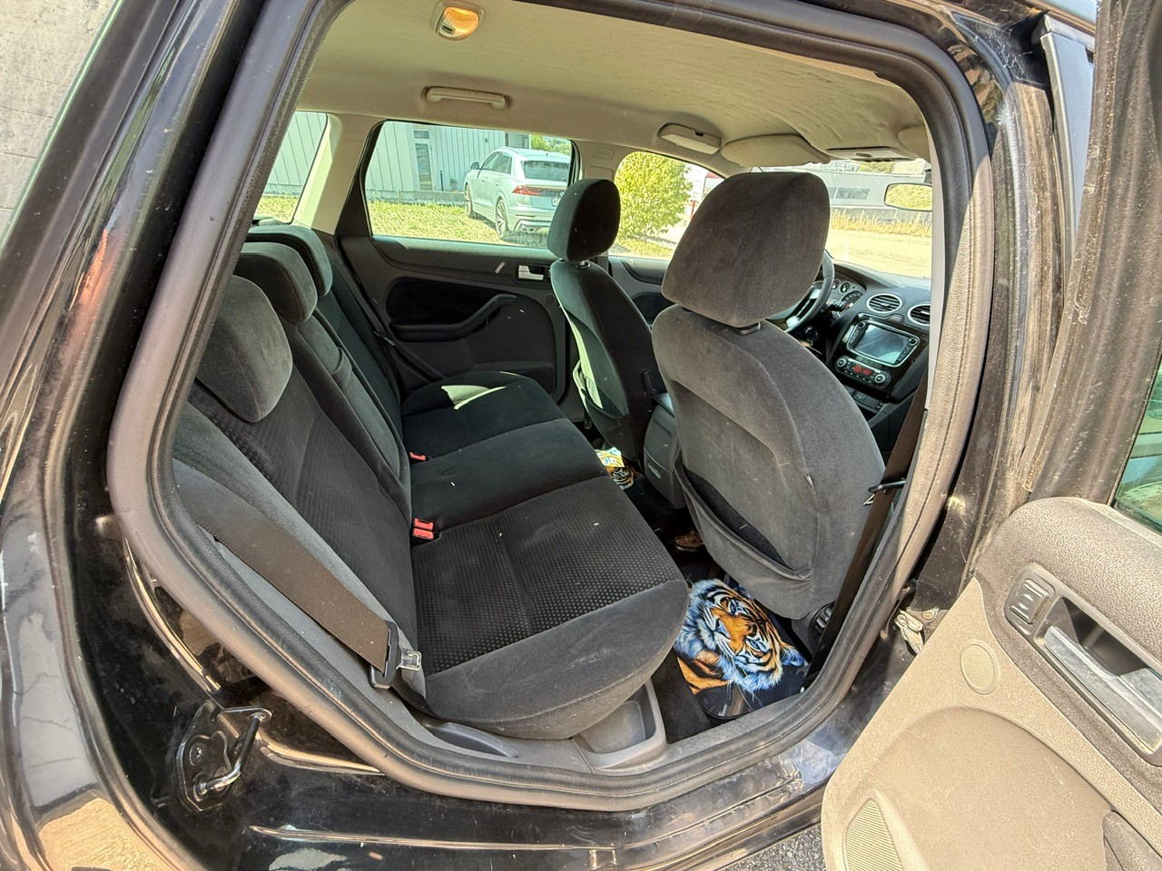FORD Focus 2.0 TDCi Ghia-image-9