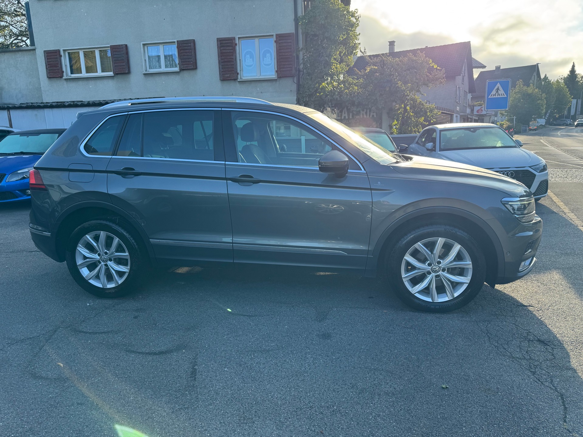 VW Tiguan 2.0 TDI SCR Highline4Motion DSG-image-5