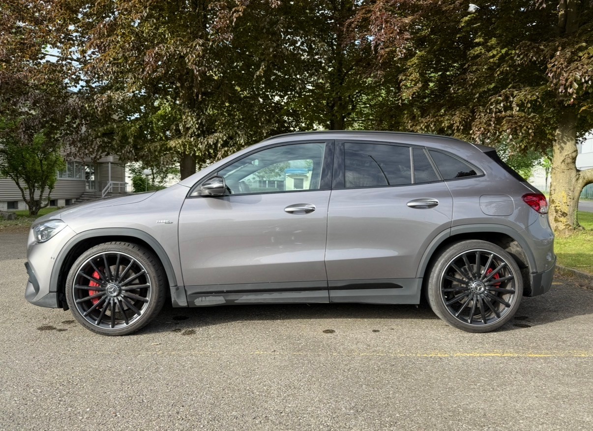 MERCEDES-BENZ GLA 35 AMG 4Matic 8G-Speedshift DCT