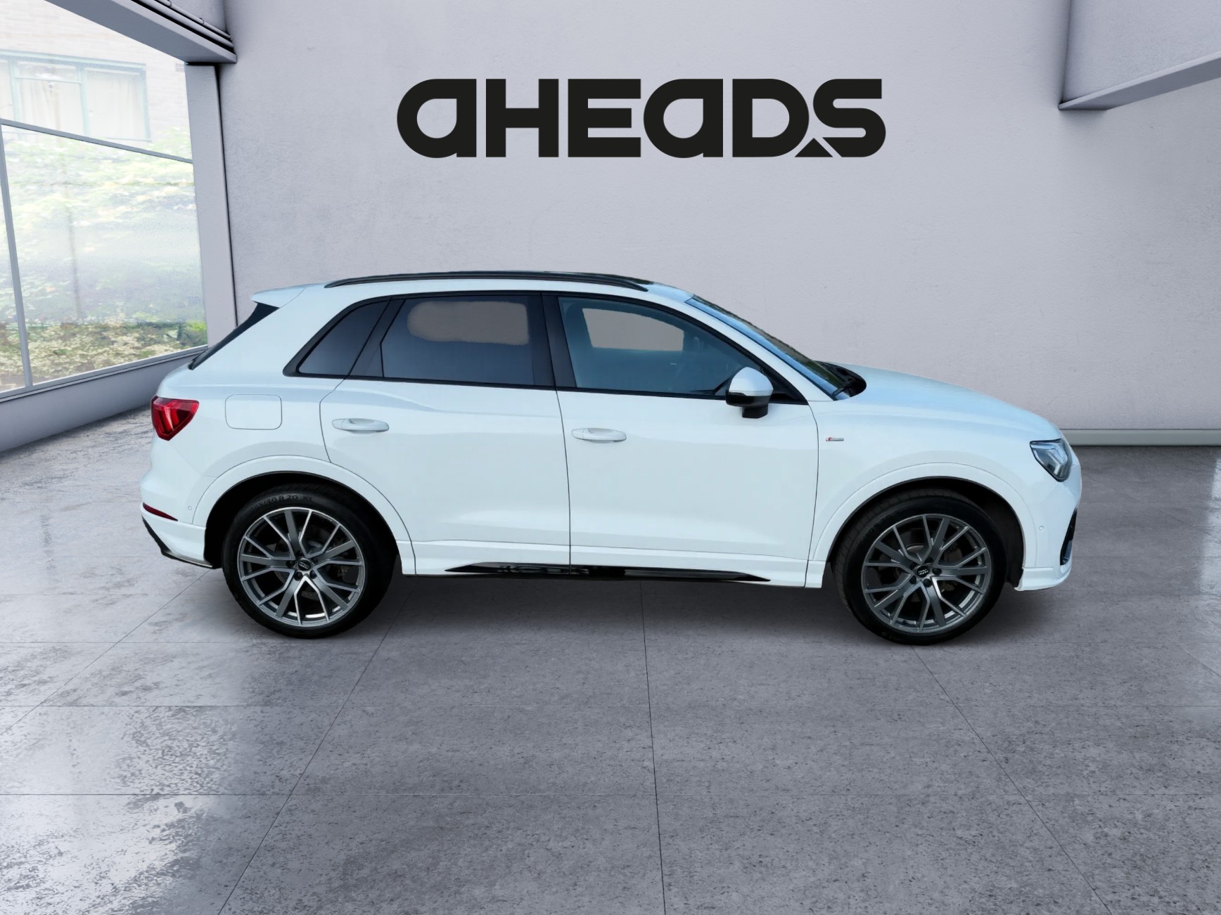 AUDI Q3 40 TFSI S line quattro S-tronic-showroom-element-3