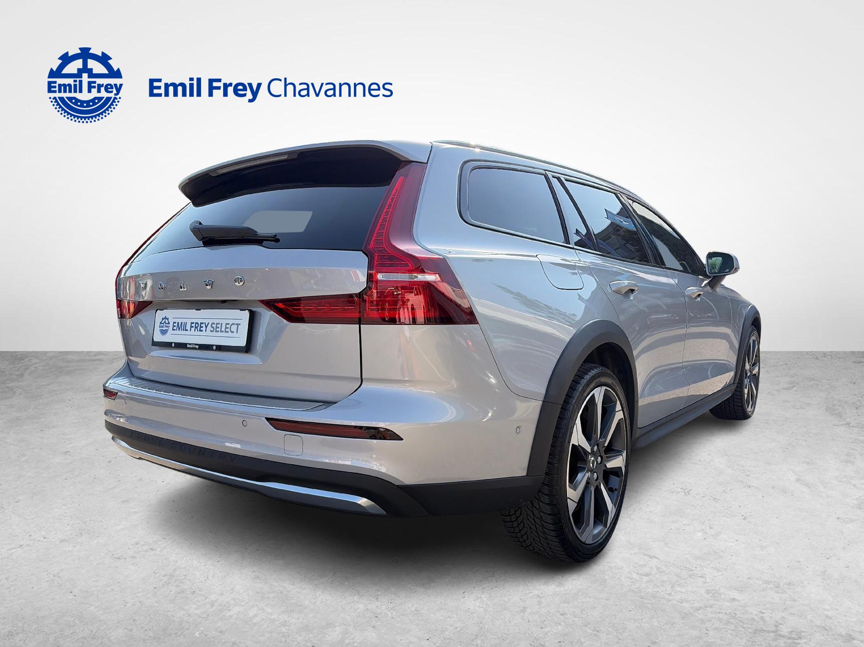 VOLVO V60 Cross Country 2.0 B5 Ultimate AWD-showroom-element-3