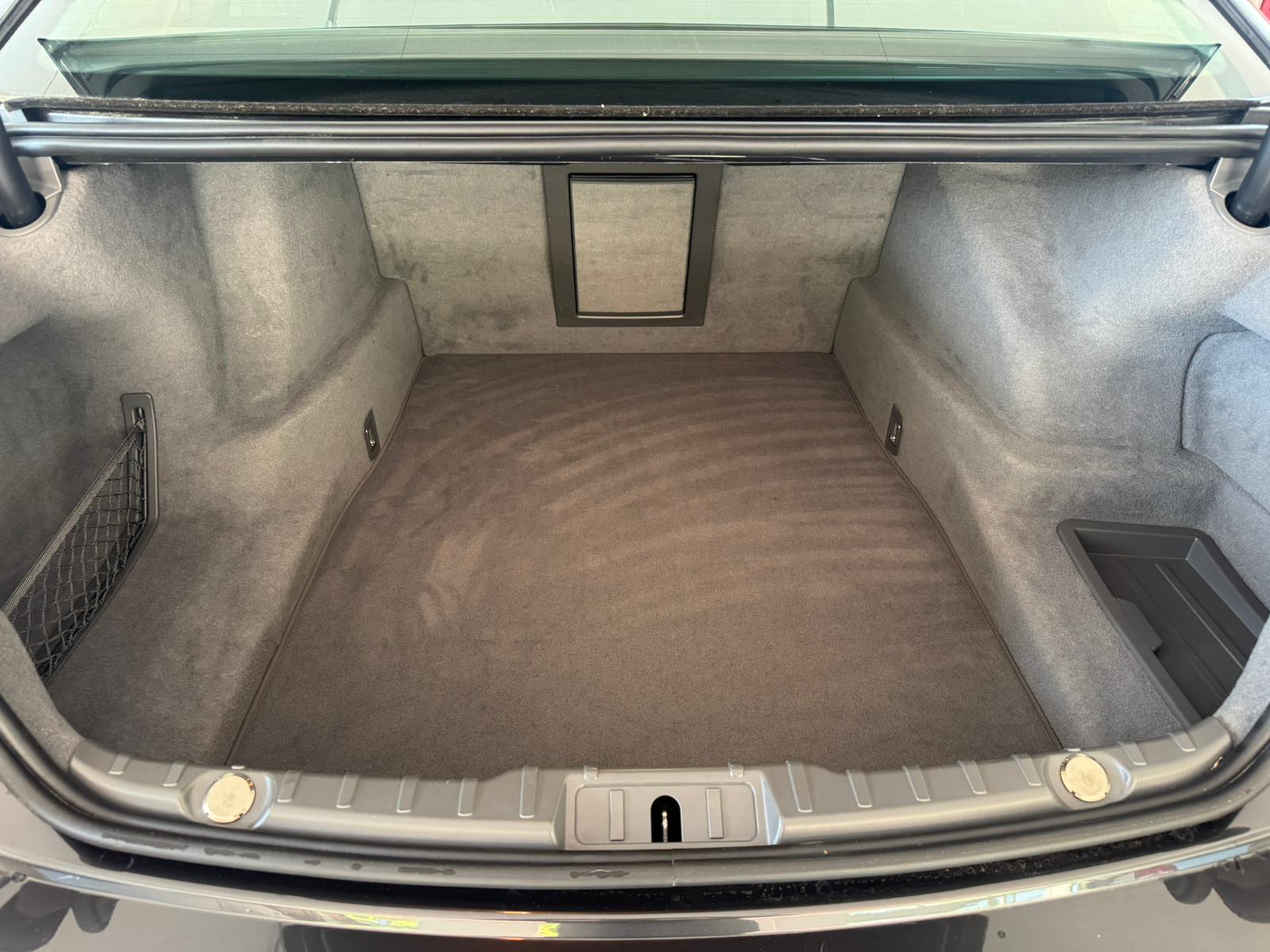 BMW 740d xDrive-image-30