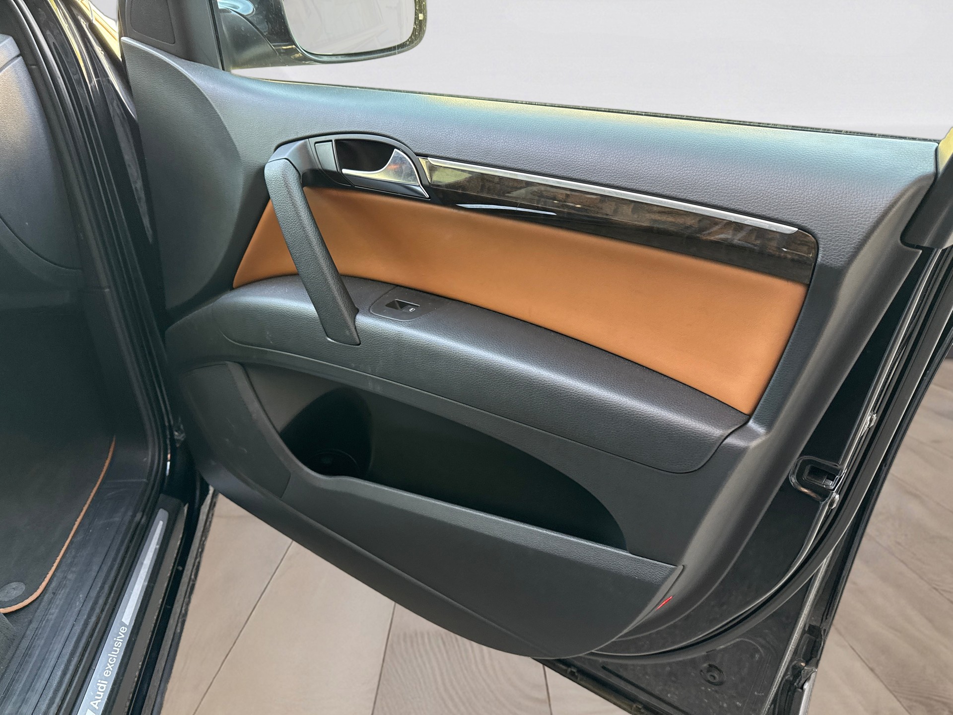 AUDI Q7 4.2 FSI quattro tiptronic-image-17