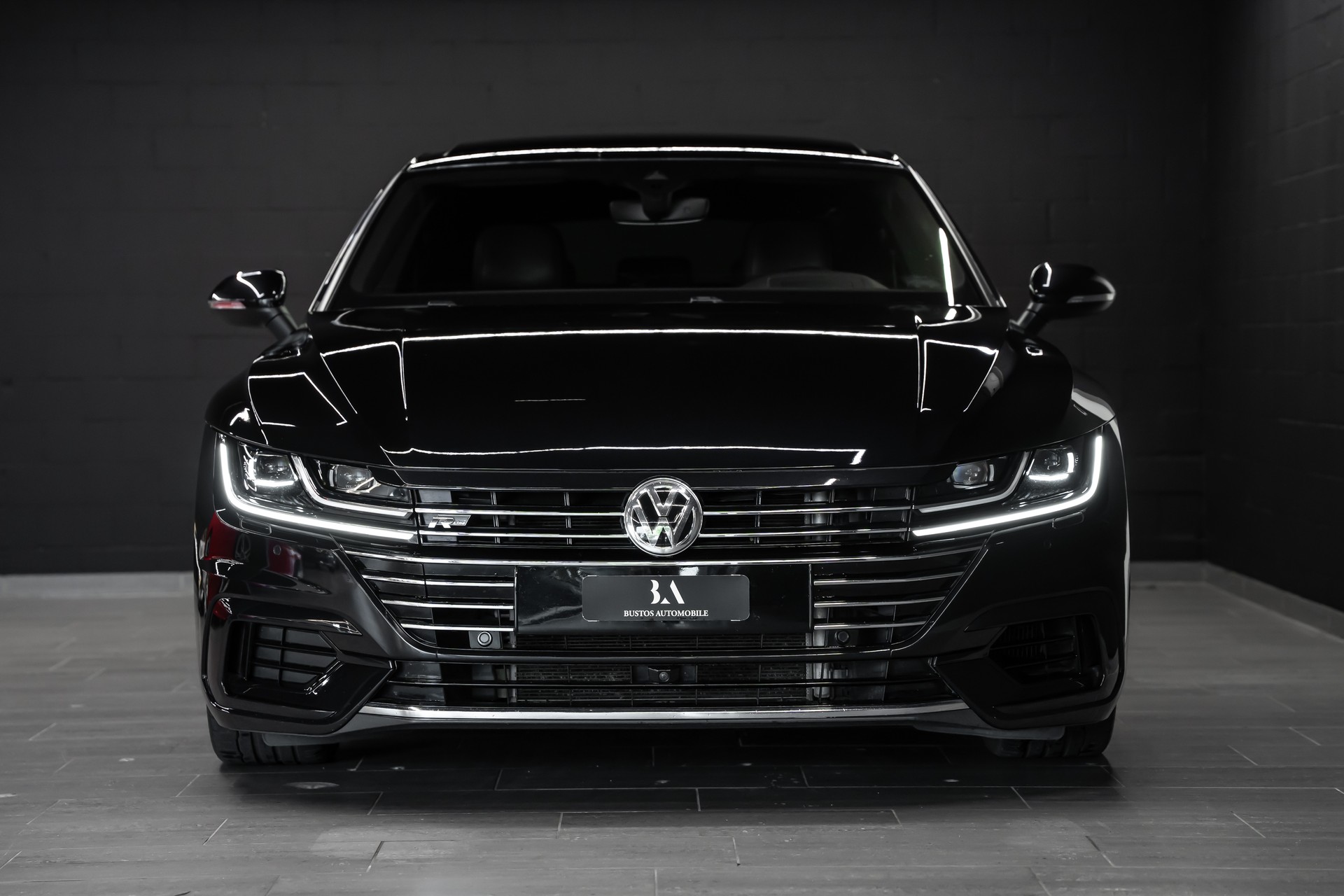 VW Arteon 2.0 TSI BMT R-Line 4Motion DSG / 360 Kamera / Head Up / Massage Sitze / Luxus Paket / Pano-Schiebedach-image-5