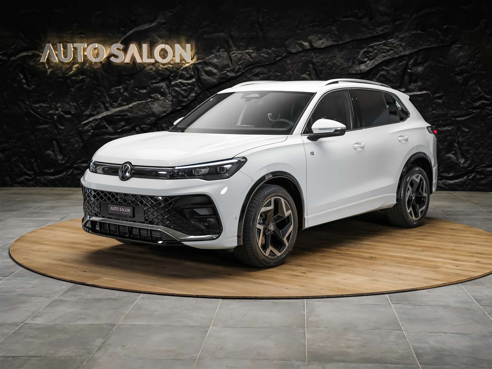 VW Tiguan 1.5 TSI evo2 mHEV R-Line DSG *Abstandsregler*Massage*Lenkradheizung*