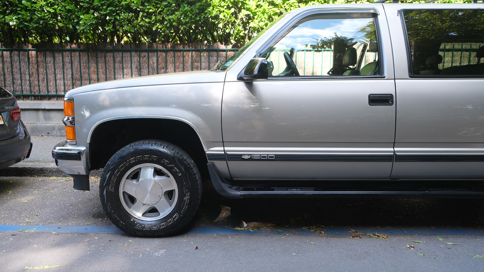 CHEVROLET Suburban 1500 LT  ***VENDU***-image-2