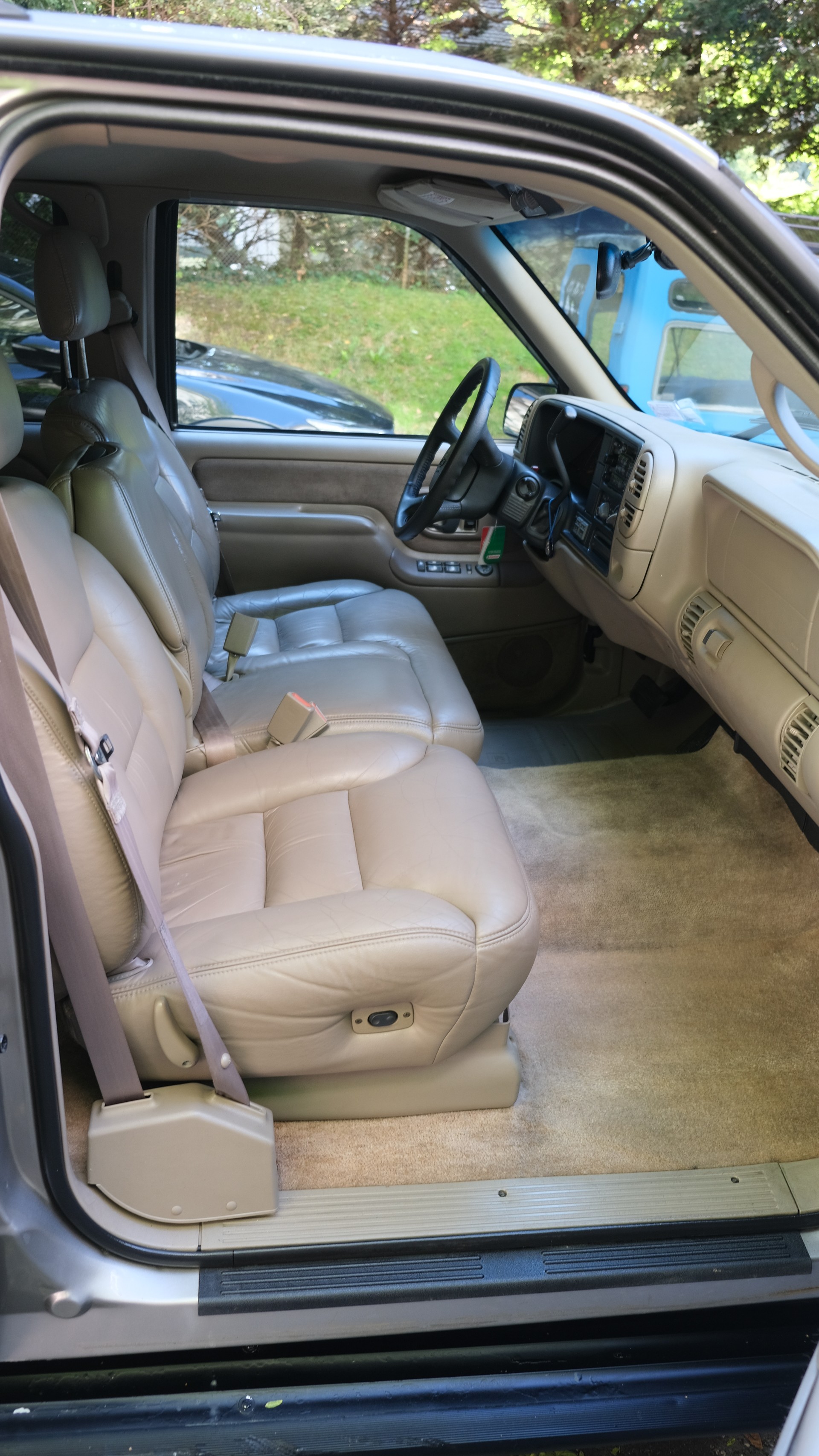 CHEVROLET Suburban 1500 LT  ***VENDU***-image-13