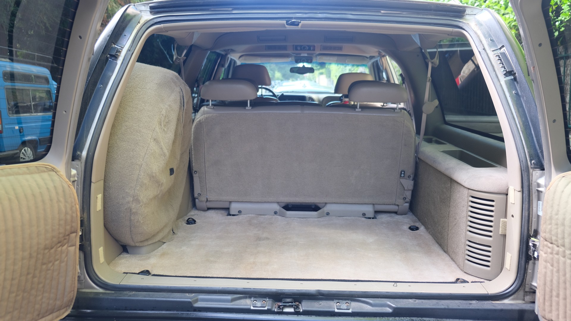 CHEVROLET Suburban 1500 LT  ***VENDU***-image-18