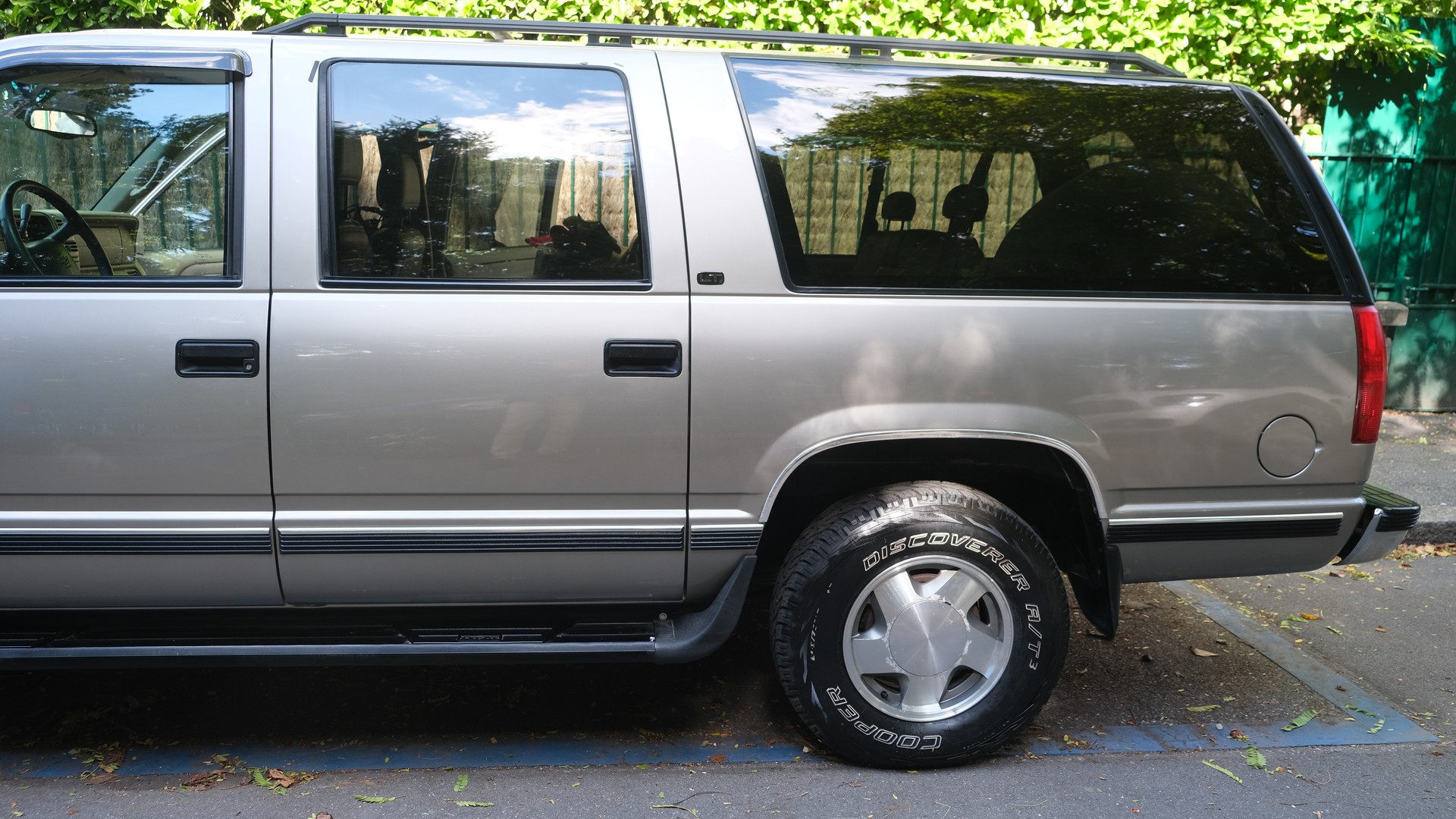 CHEVROLET Suburban 1500 LT  ***VENDU***-image-3