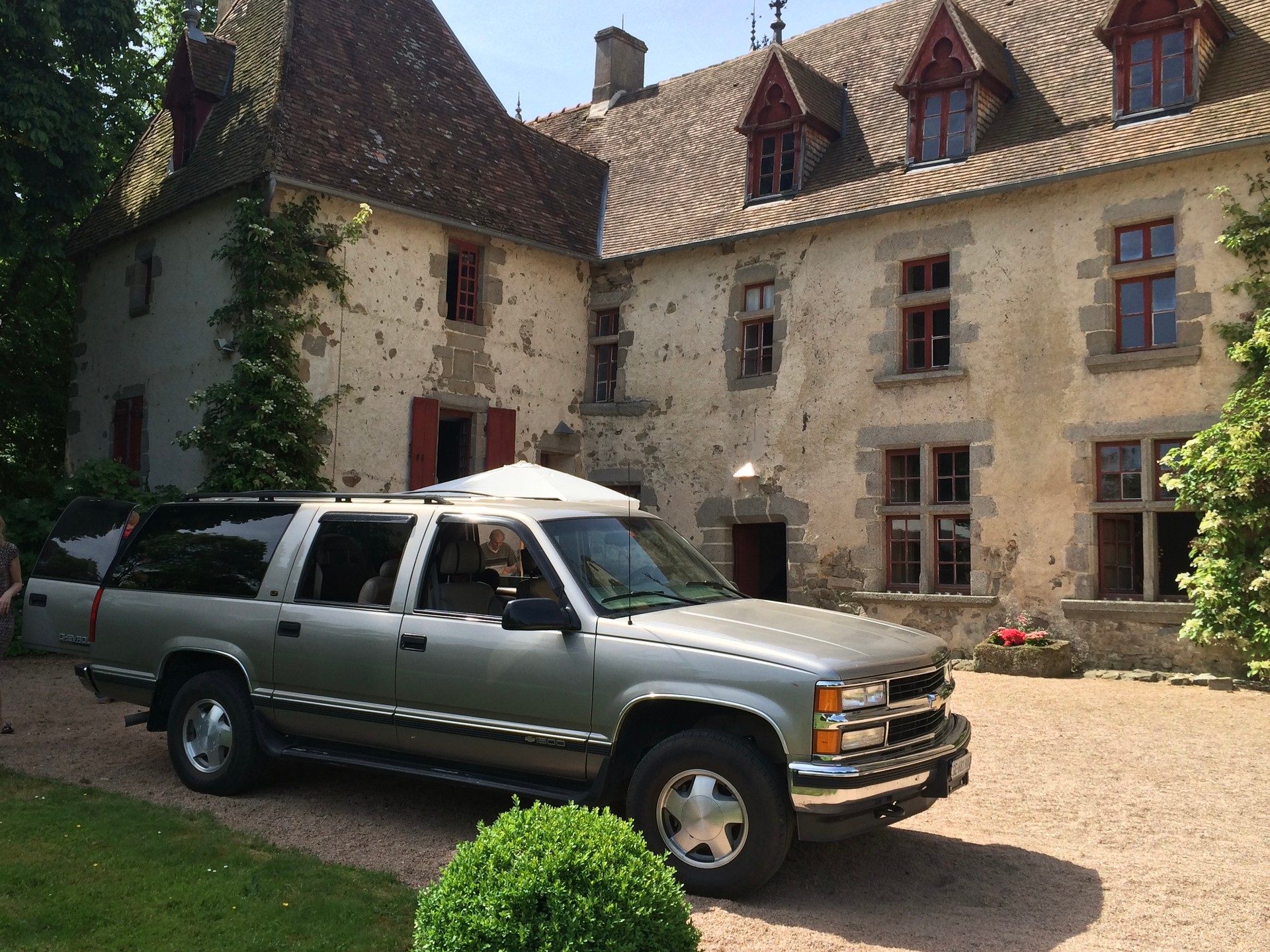 CHEVROLET Suburban 1500 LT  ***VENDU***-image-1