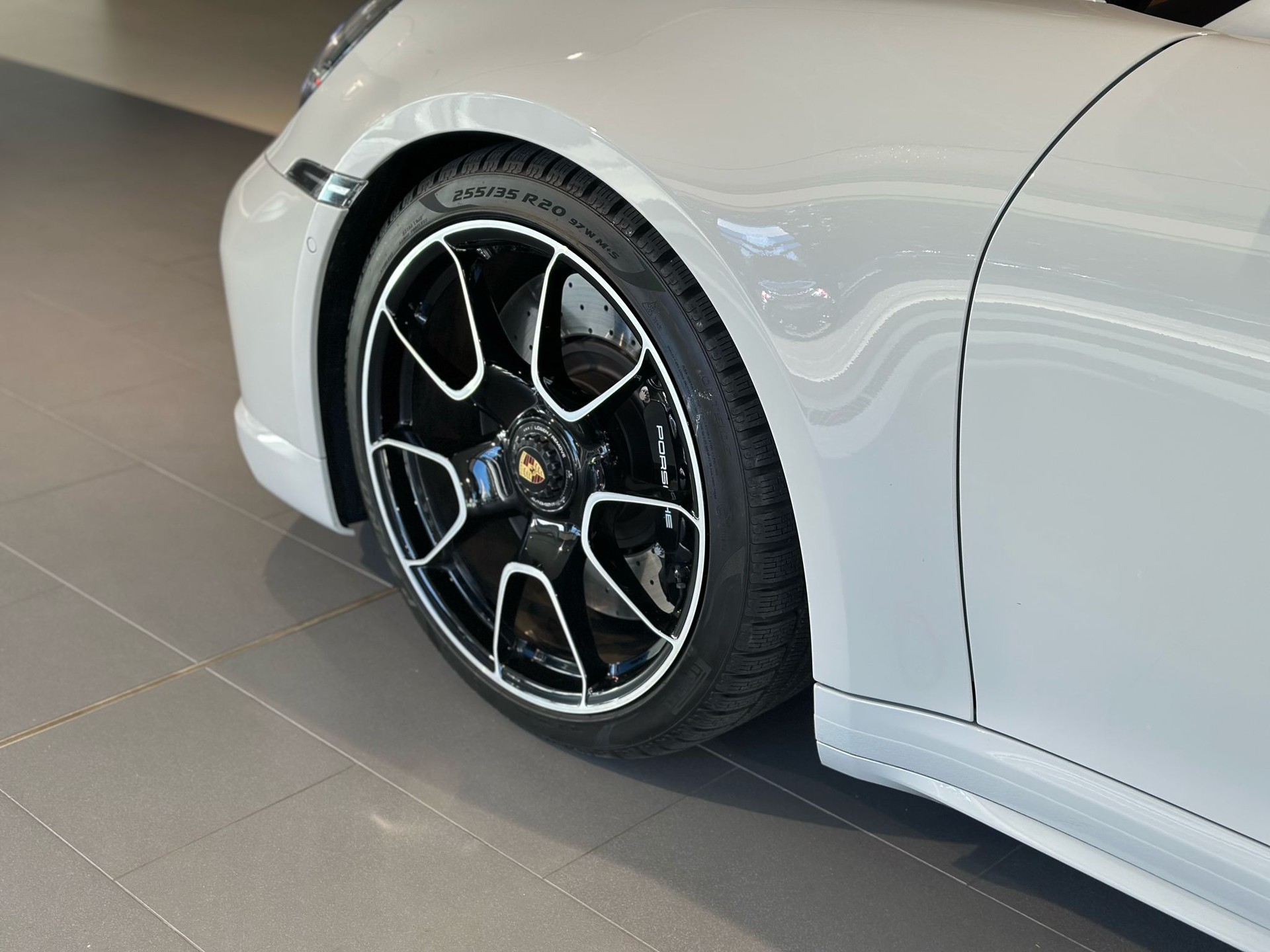 PORSCHE 911 Turbo Cabriolet PDK-image-5