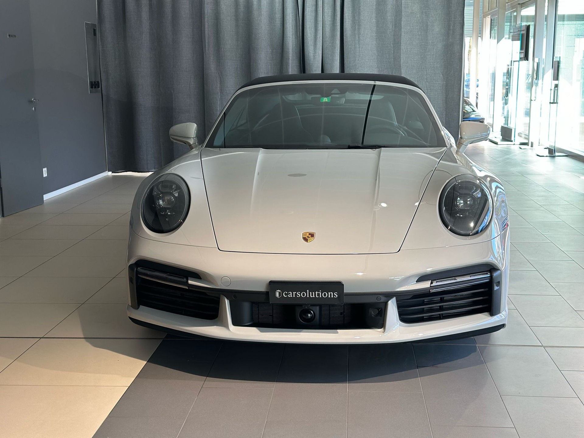 PORSCHE 911 Turbo Cabriolet PDK-showroom-element-2